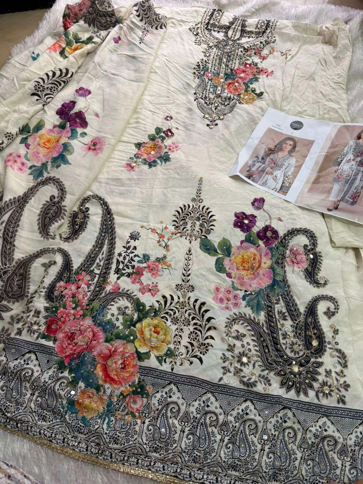 Mehboob Tex Mehboob Tex Design No – 1723