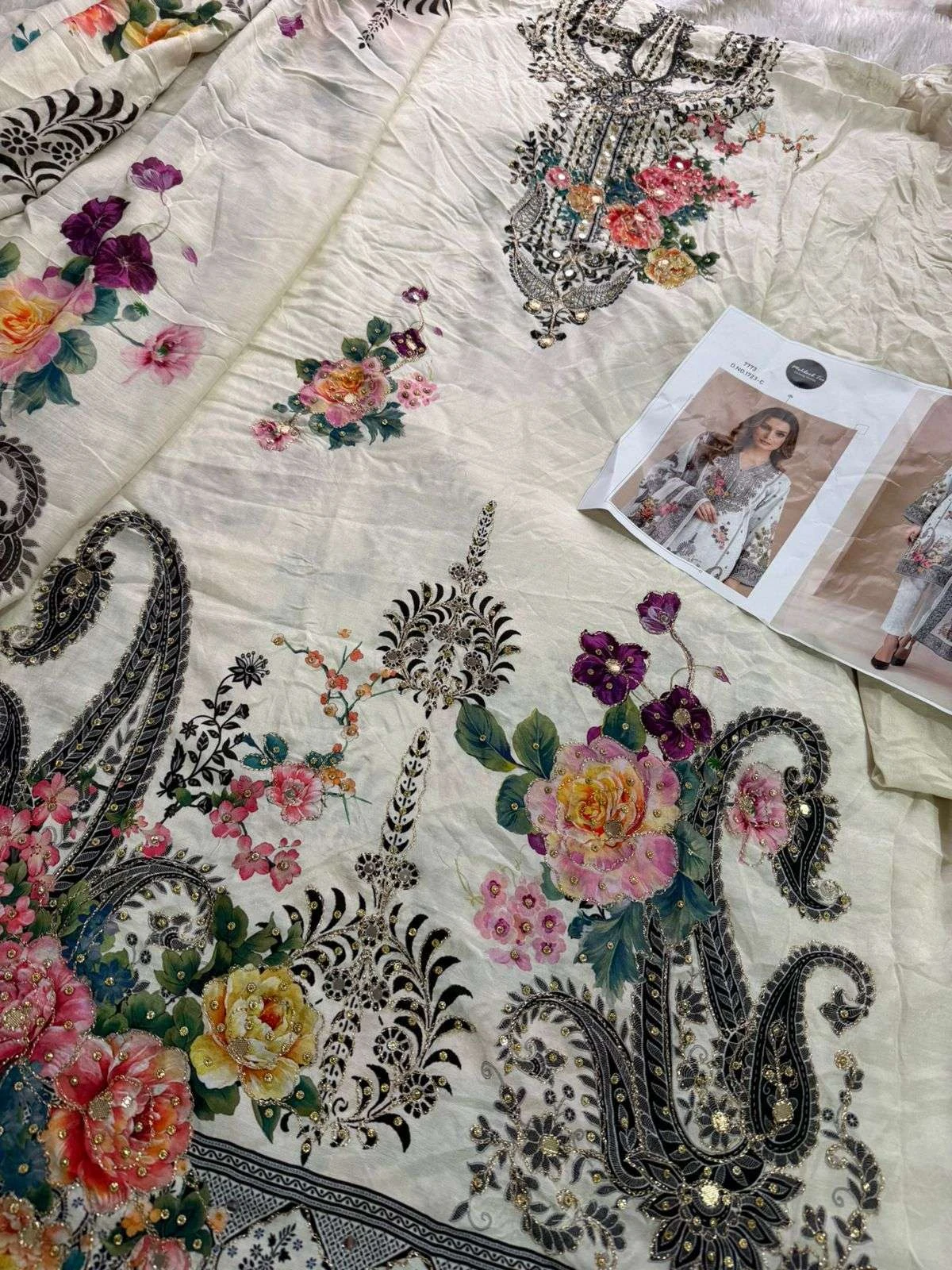 Mehboob Tex Mehboob Tex Design No – 1723