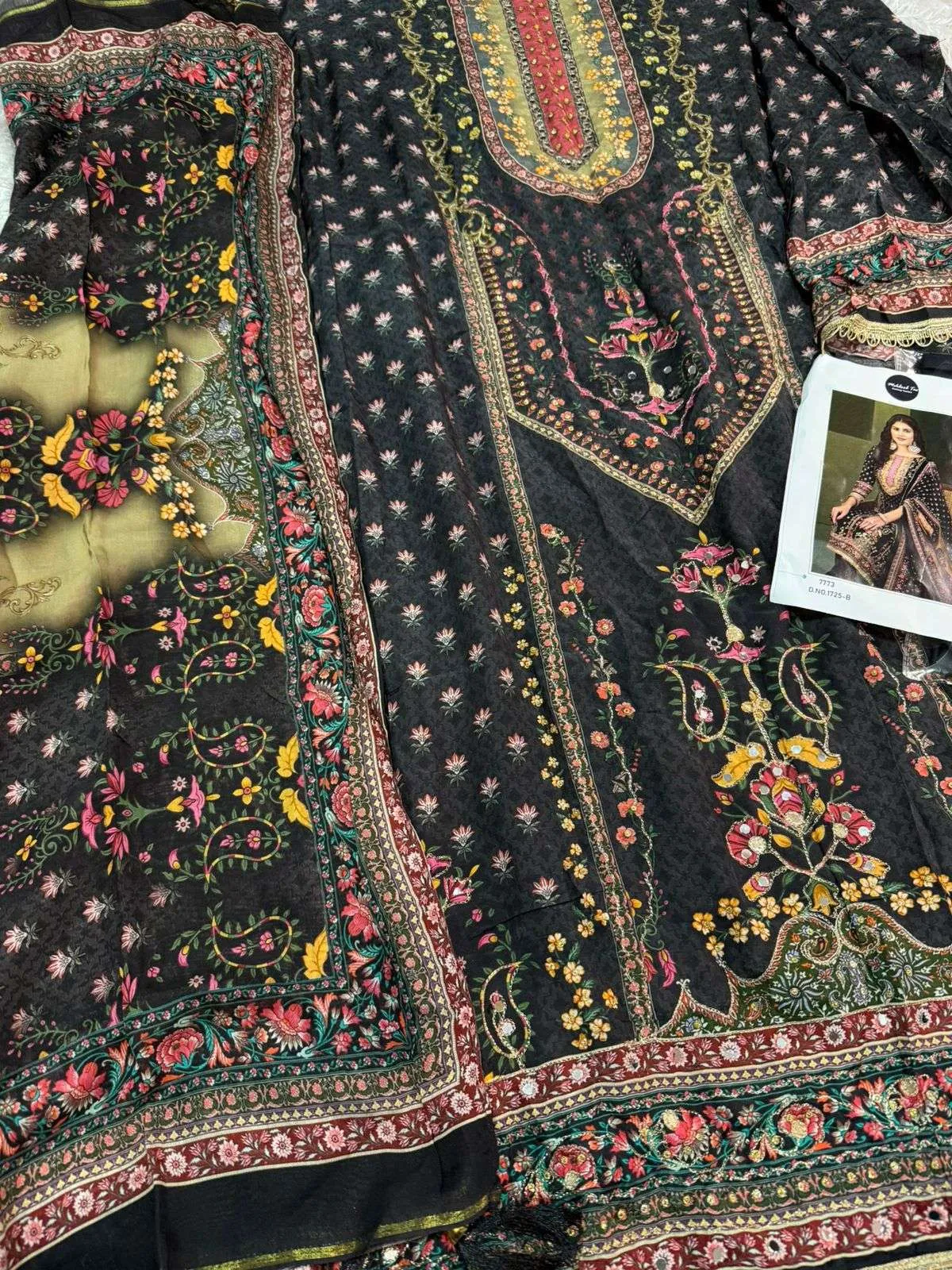 Mehboob Tex Mehboob Tex Design No – 1725 Abcd