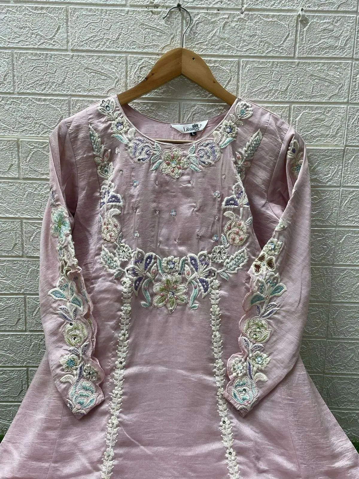 Laxuria Trendz D No 1514