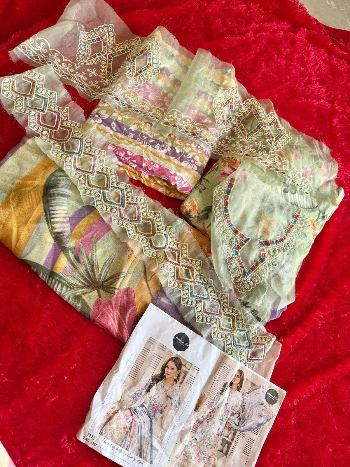 Mehboob Tex Design No – 1527-1529