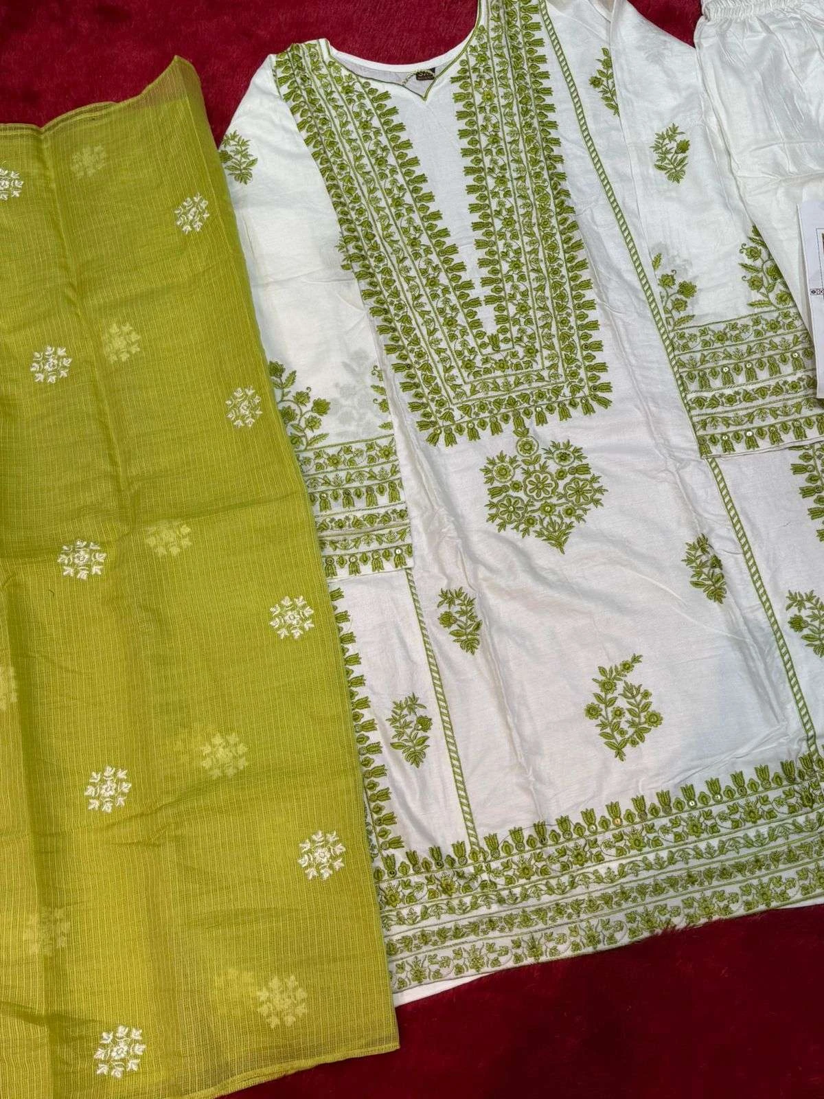 Mehboob Tex Design No – 1780-1775