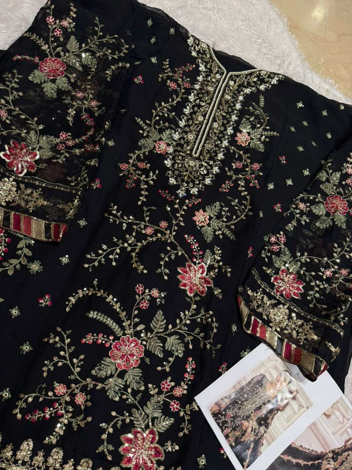 Mehboob Tex Design No - 1828 - Image 10