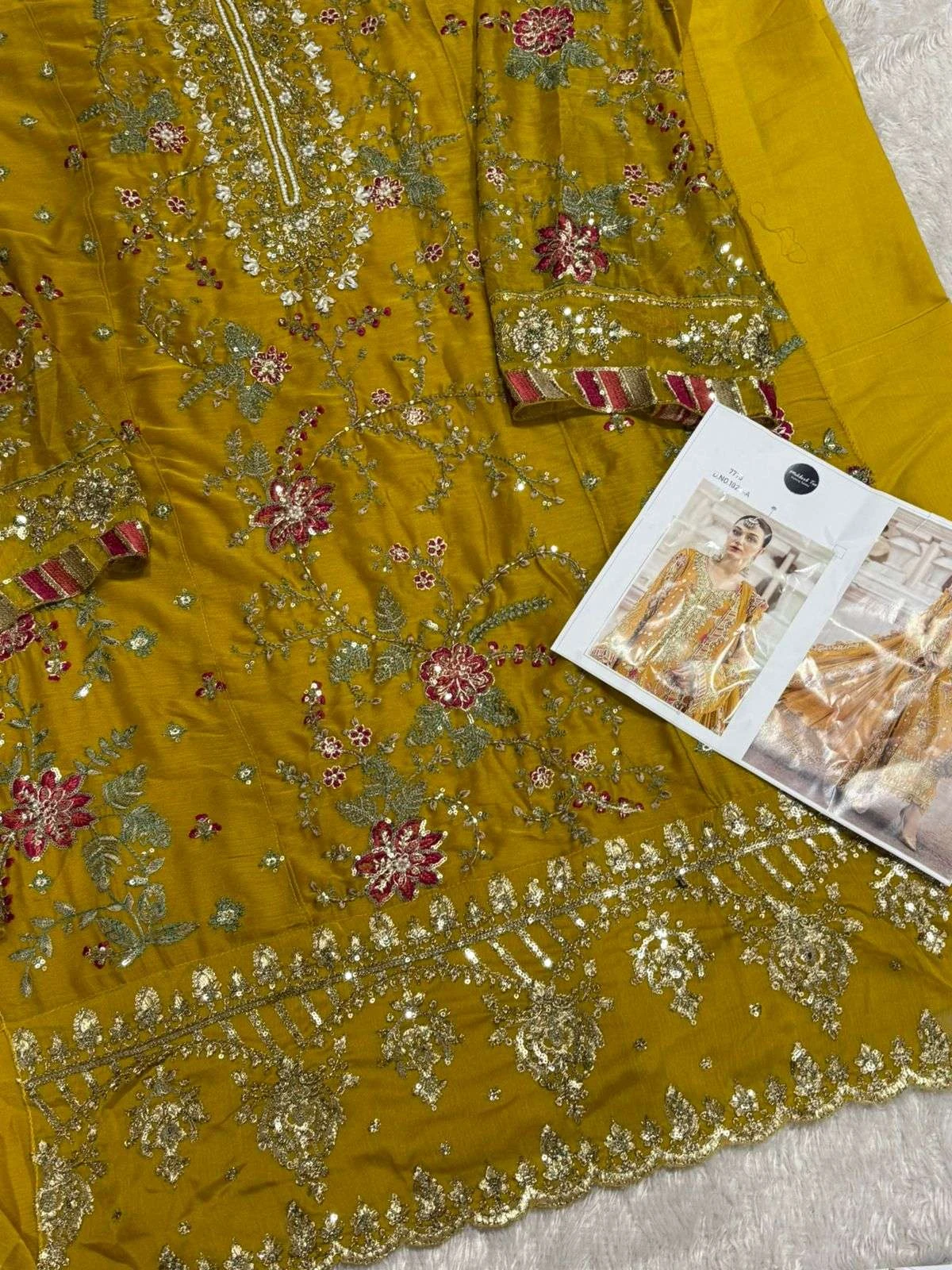 Mehboob Tex Design No - 1828 - Image 4