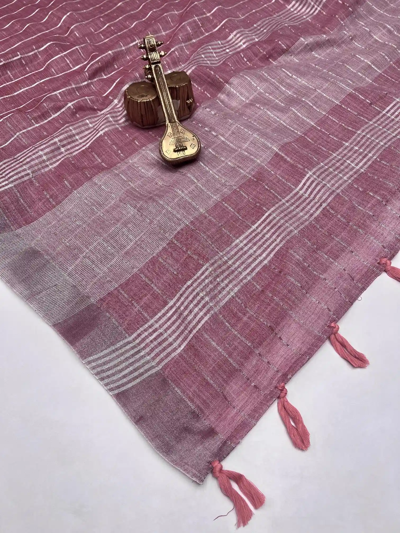 Scwt Linen a Linen Woven Tassel Daily Wear Saree Collection - Image 5
