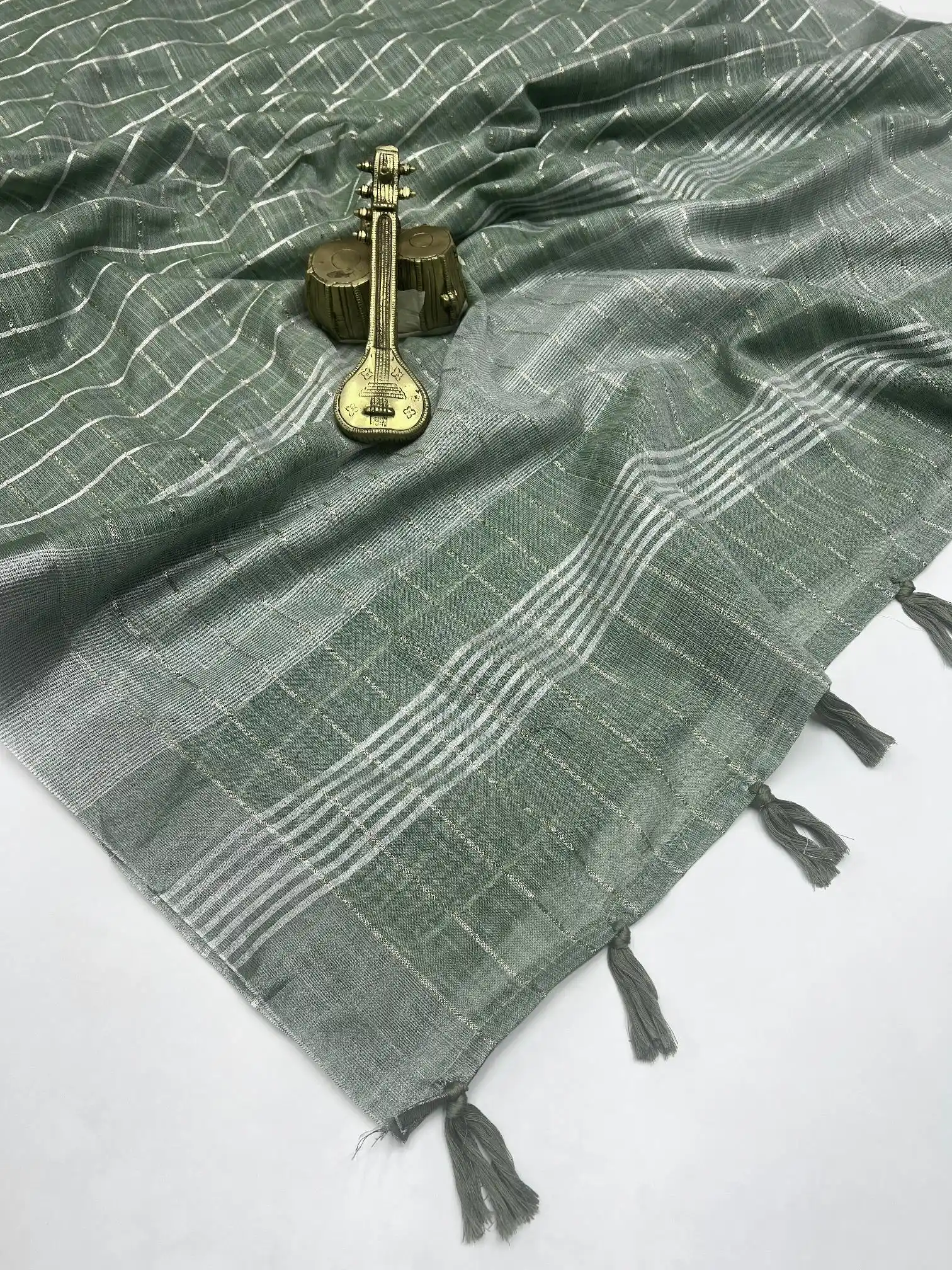 Scwt Linen a Linen Woven Tassel Daily Wear Saree Collection - Image 9