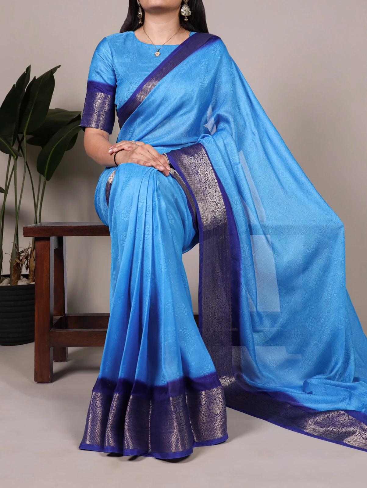 Taraa L 7910 Marsh Mello Zari Worked Plain Saree Collection - Image 5