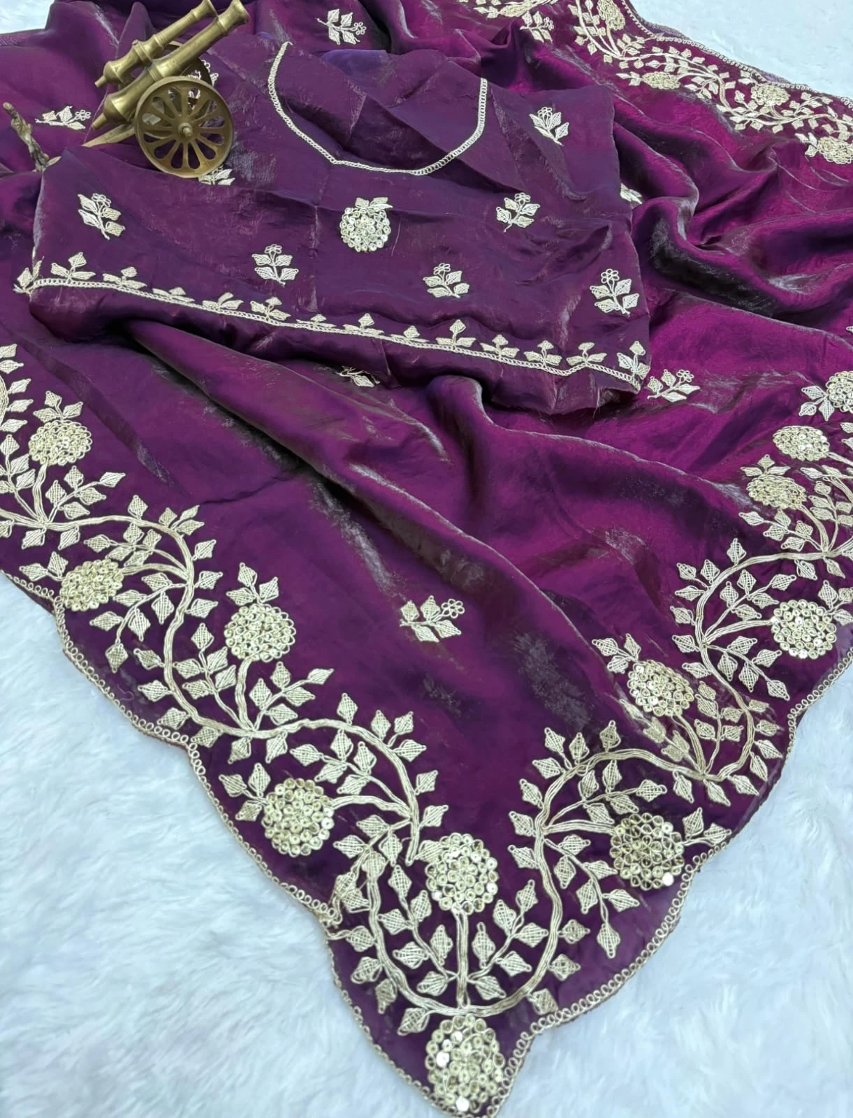 Vt 6083 T Fandy Satin Embroidery Worked Premium Saree Collection - Image 12