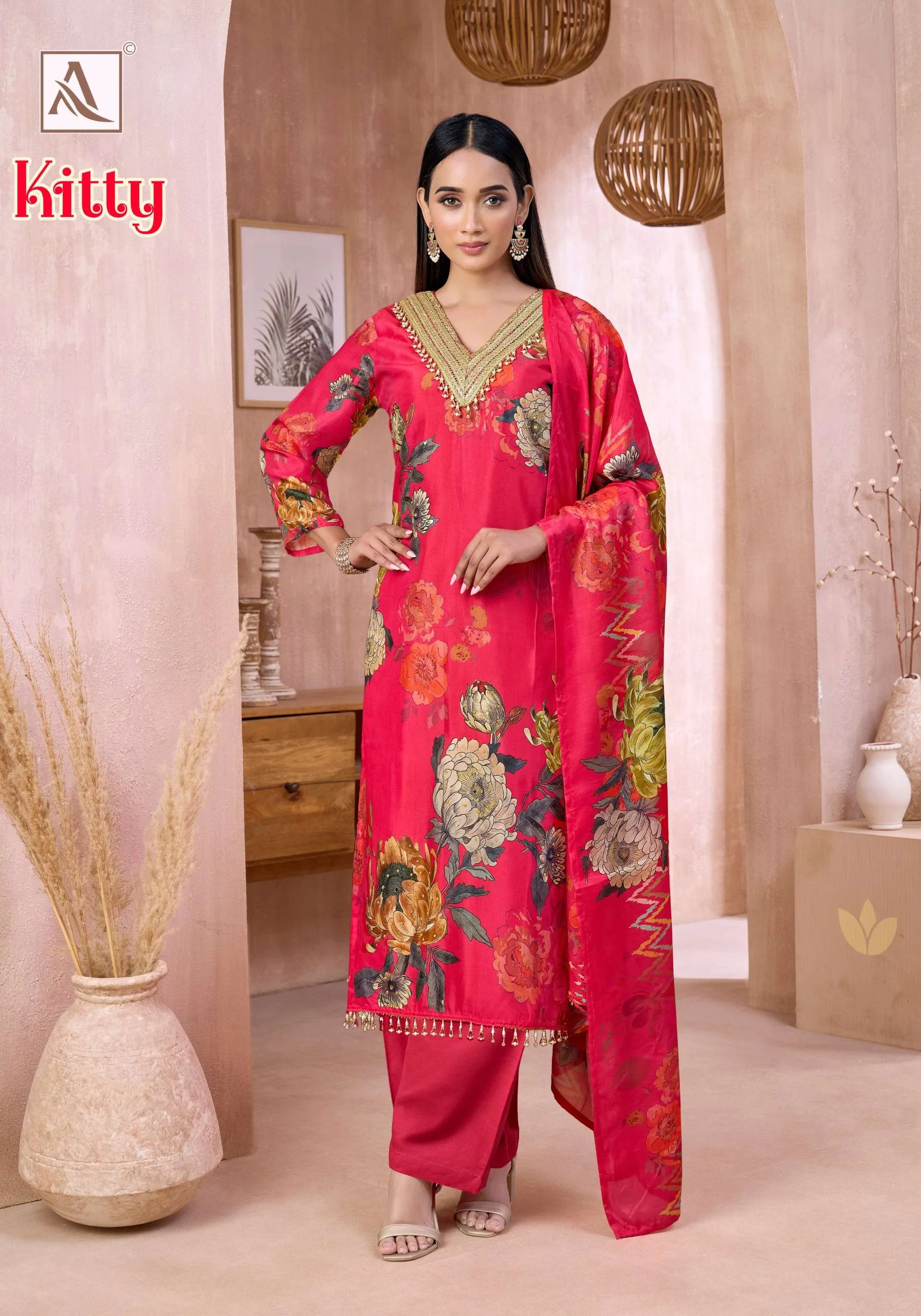 Alok Suits Kitty - Image 9