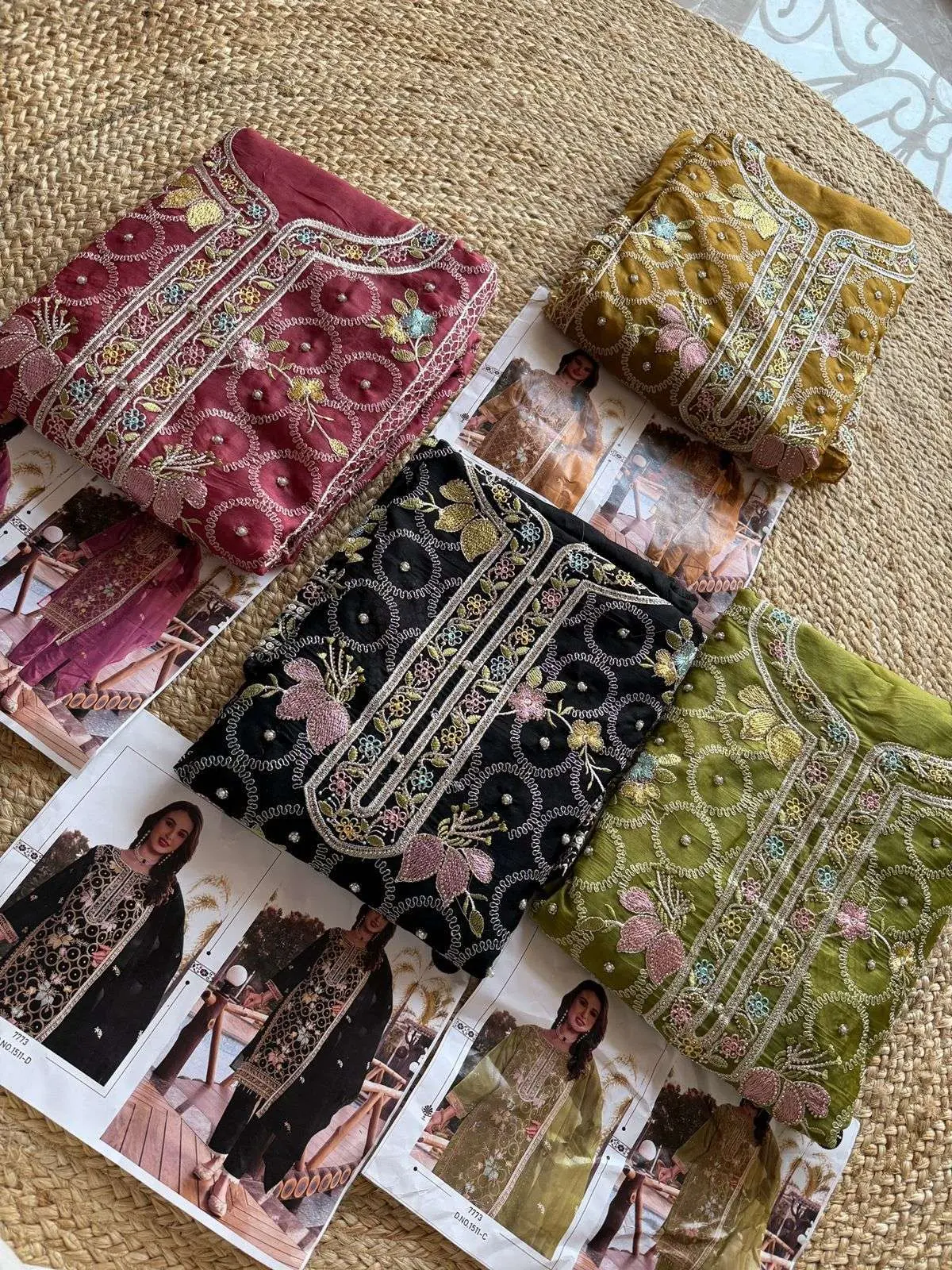 Laxuria Trendz D No 1511 - Image 3