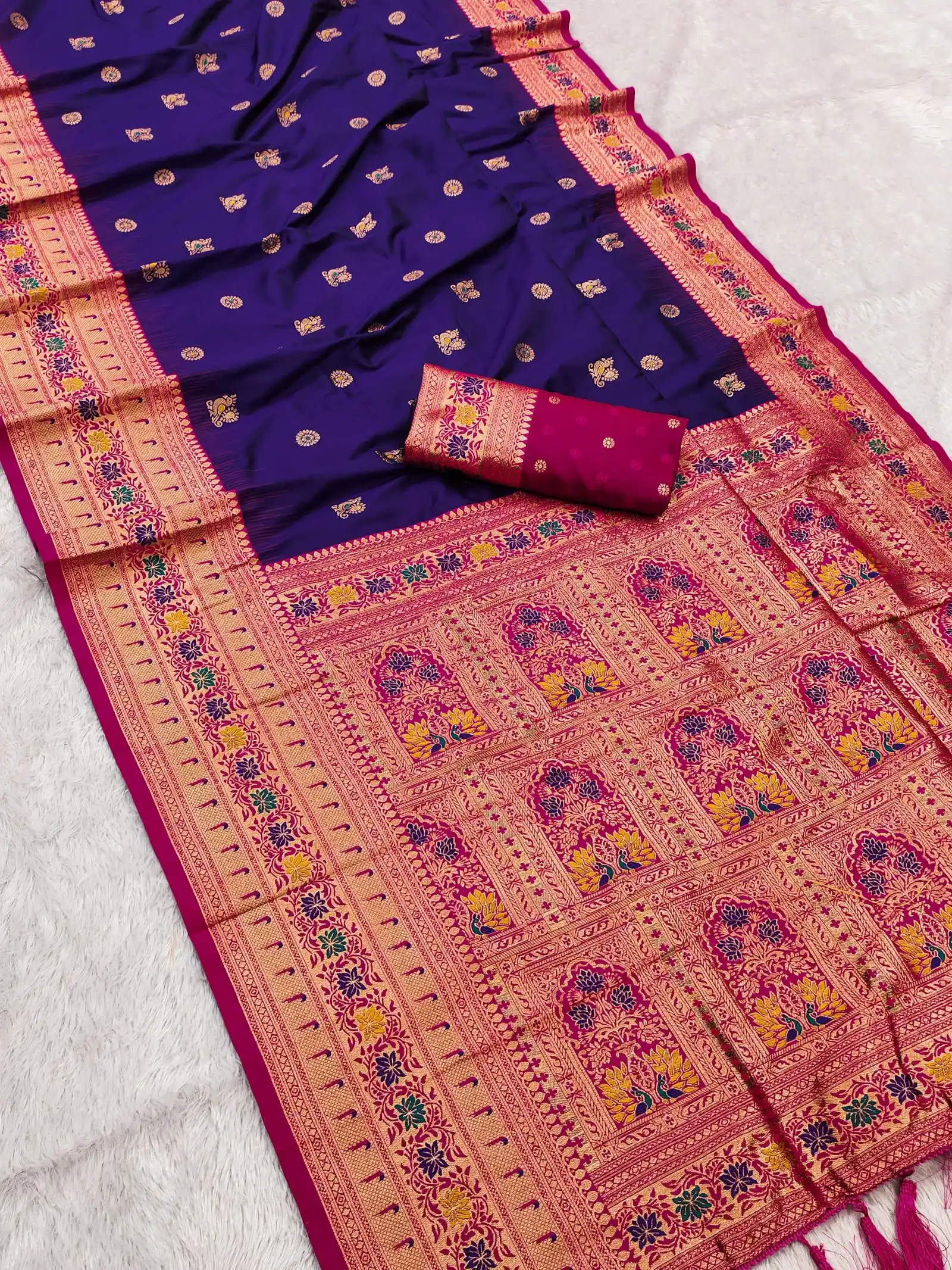 Mb 18 Ajanta Lotus Floral Motifs Paithani Silk Saree Collection - Image 5