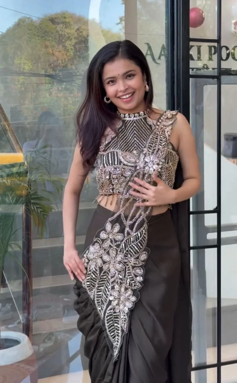 Bt 7148 Star Georgette Embroidery Worked Ready to Wear Designer Saree Collection - Image 4