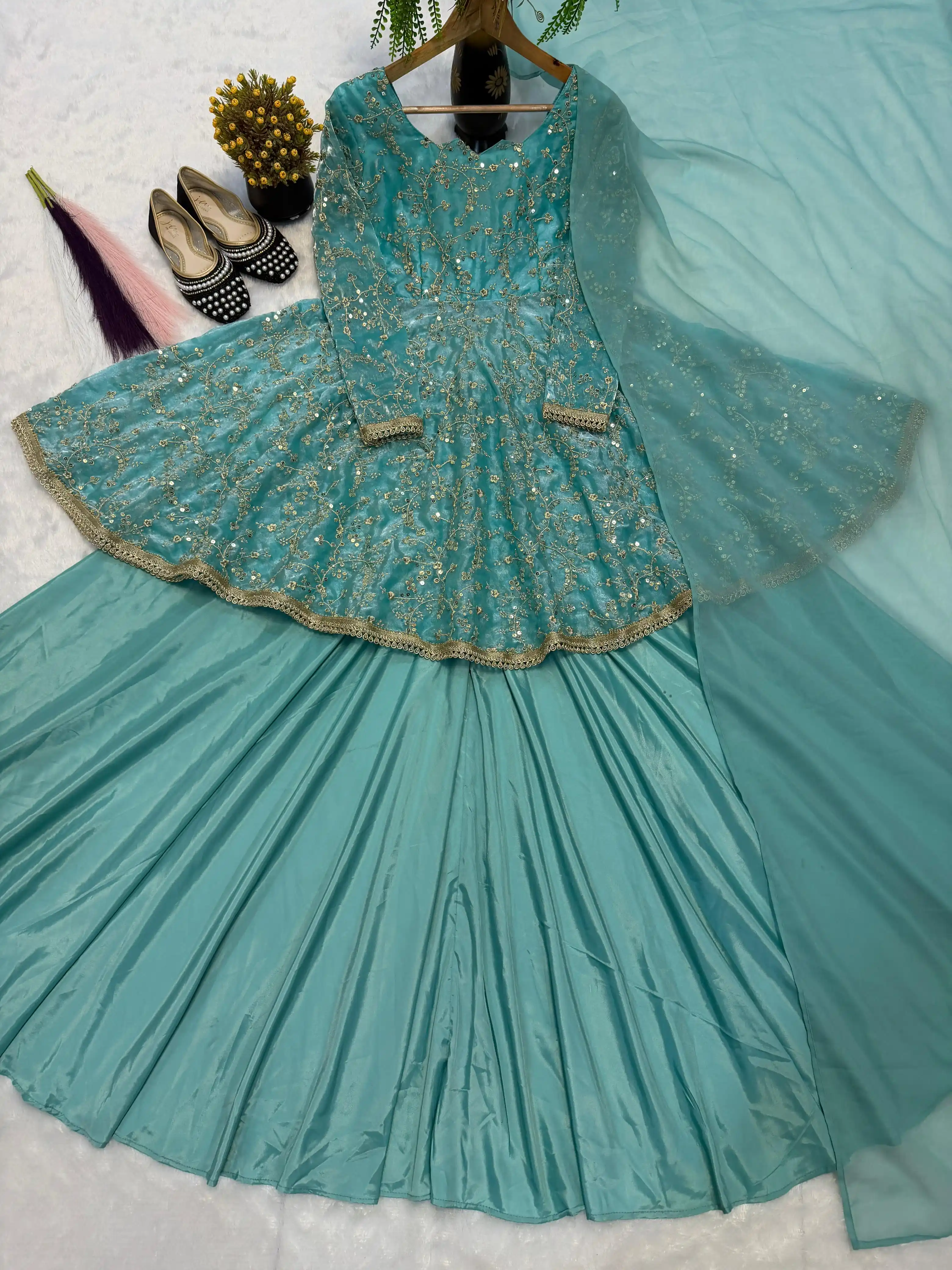 AMRANI Fandy Silk Embroidery Sequence Kediyu Lehenga Set With Dupatta