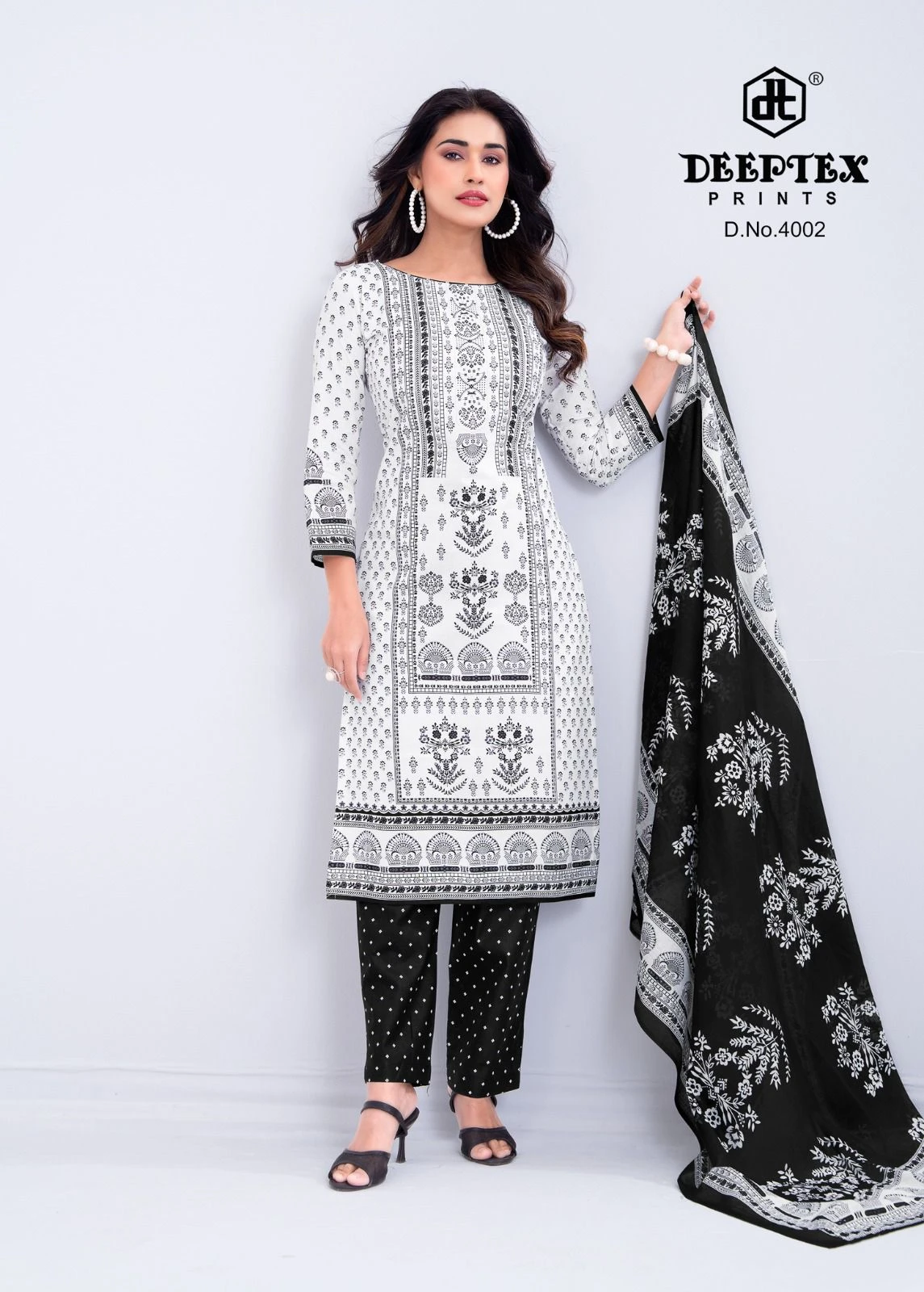 Deeptex Aaliza B & W Vol 4