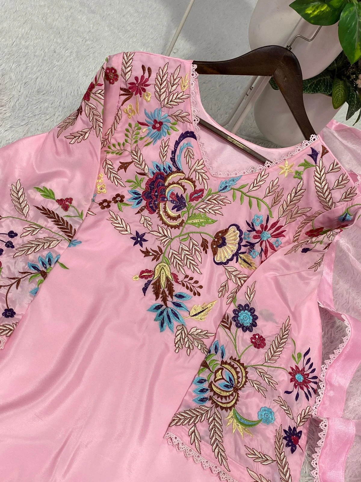 Designer Embroidered Farsi Salwaar Suit With Dupatta