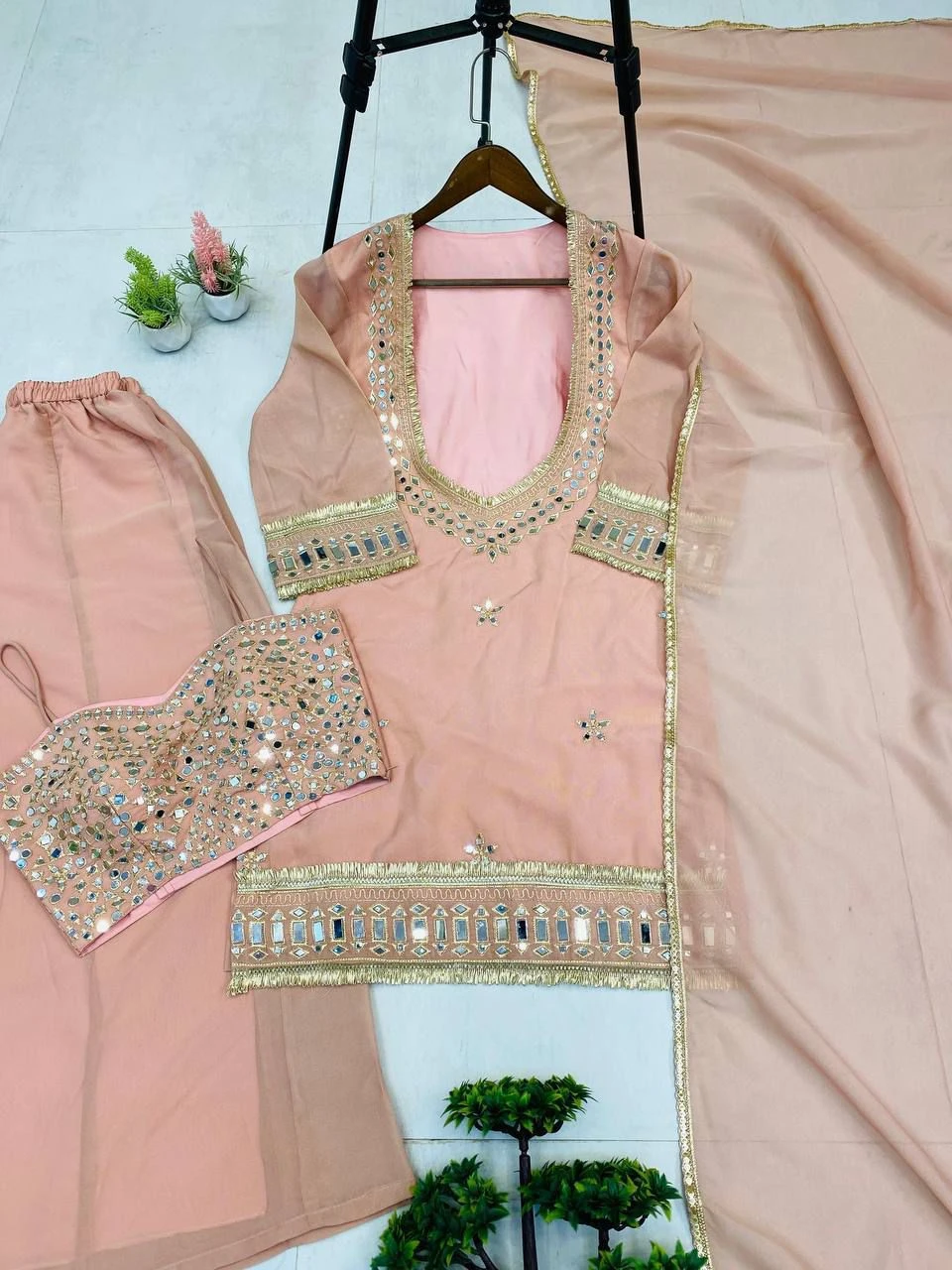 Exclusive 4 Piece Plazzo Pair Collection