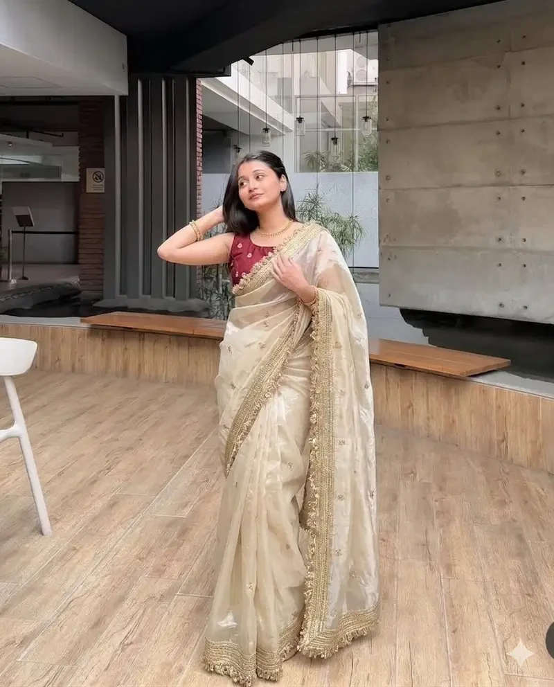 Fsatin Silk 1 Moss Silk Jacquard Butti Zari Weaving Saree Collection