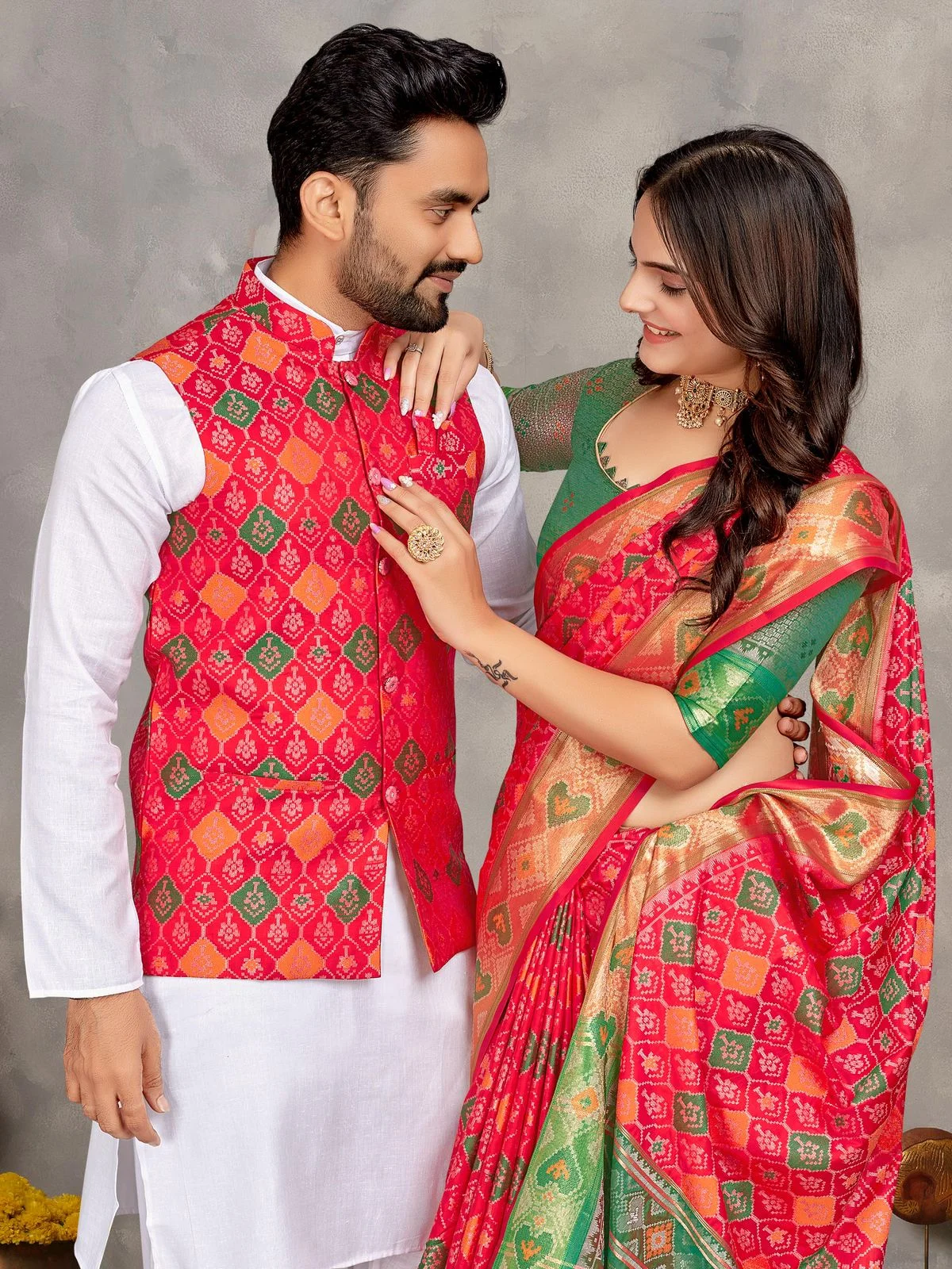 MOH-MAYA-1 Couple Combo Kurta Koti And Saree