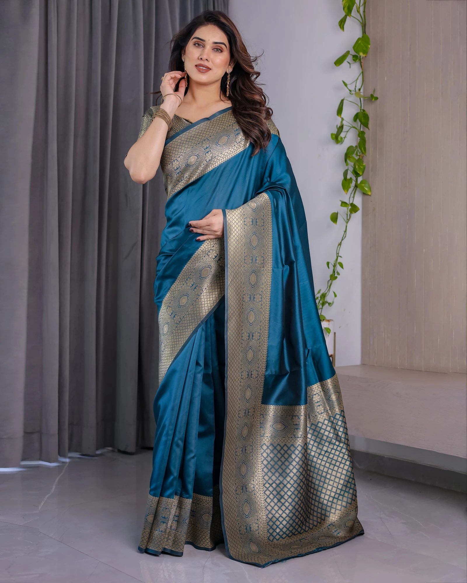 Sh Jcq 01 Soft Lichi Silk Jacquard Worked Saree Collection