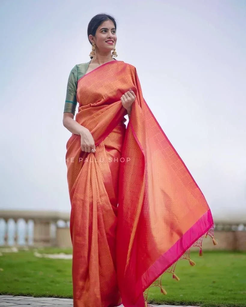 Soft Silk 4099 Lichi Silk with Jacquard Work Saree