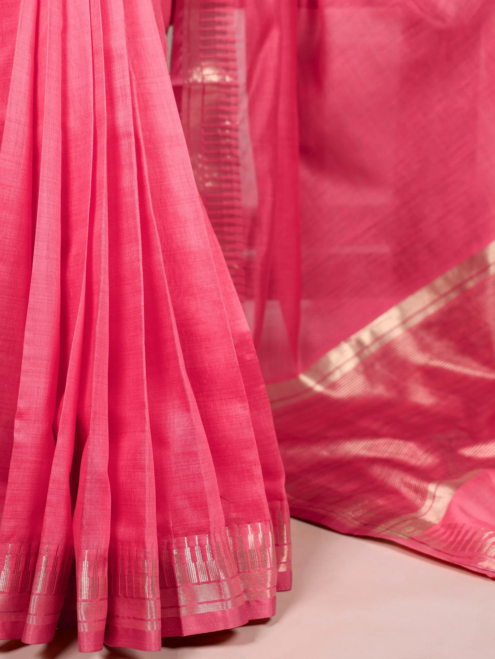 Taraa L 8000 Cotton Silk Zari Weaving Saree Collection