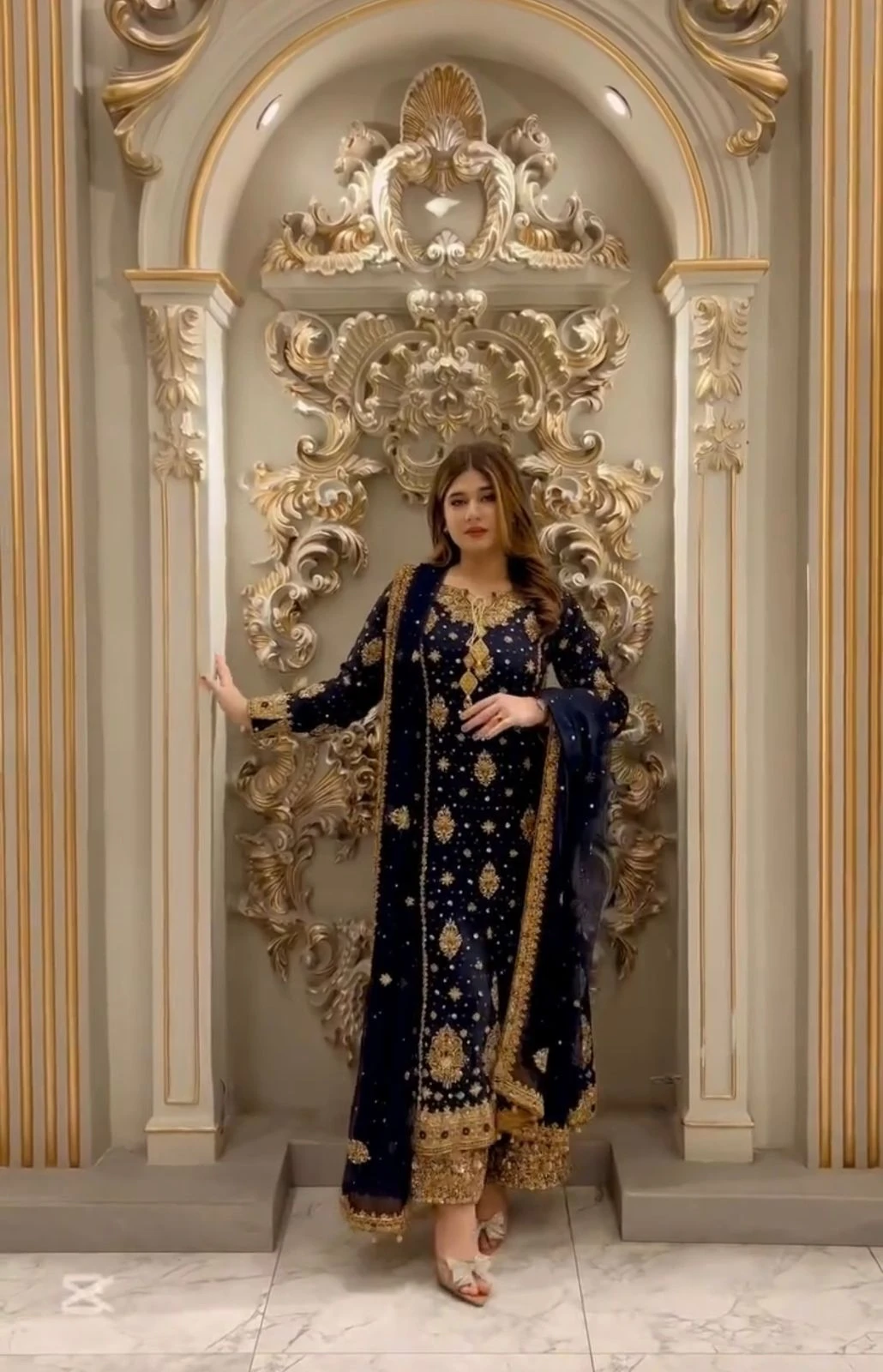 Think Different Stylish Kurti Dupatta with Plazzo