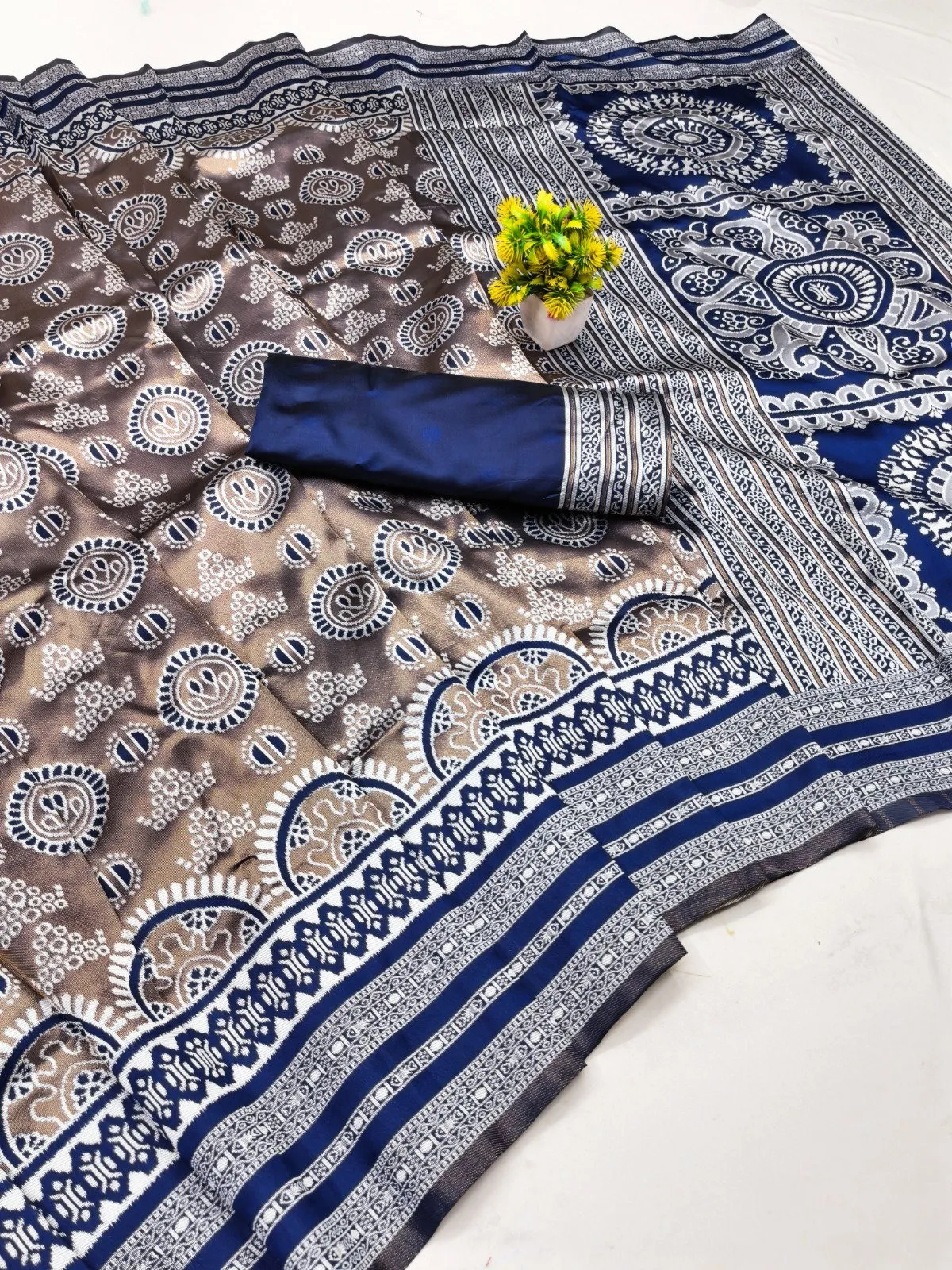 Banarasi 45253 Soft Silk Jacquard Worked Saree Collection
