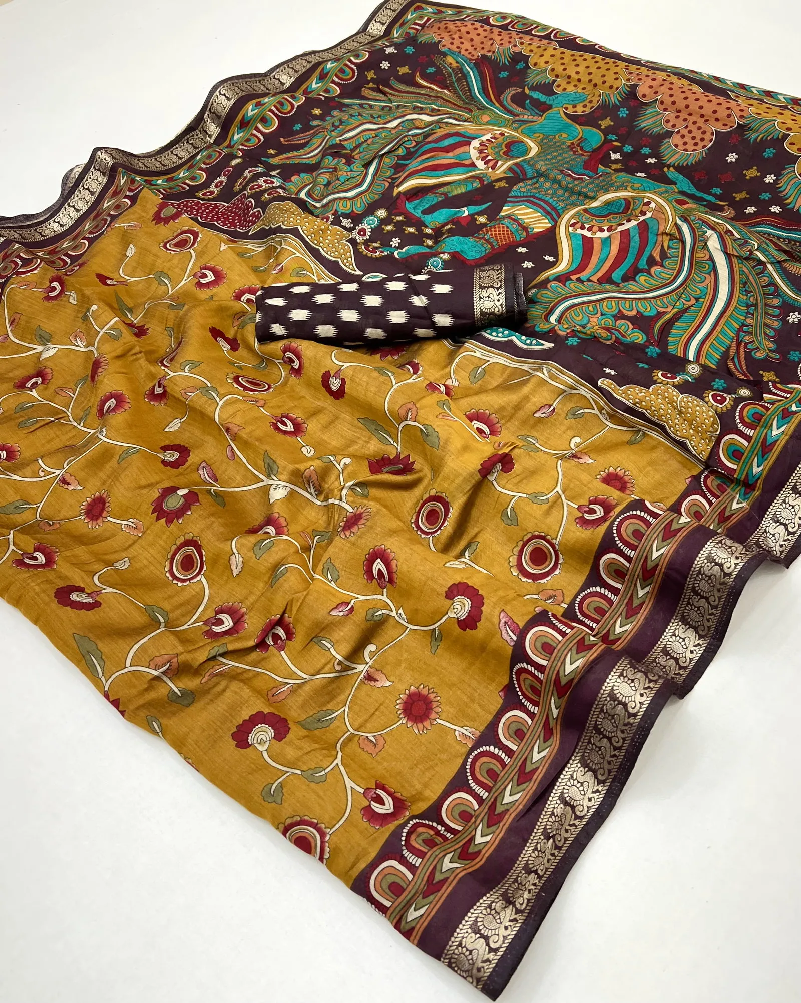 Floral F 2001 to 2006 Pv Cotton Printed Saree Collection