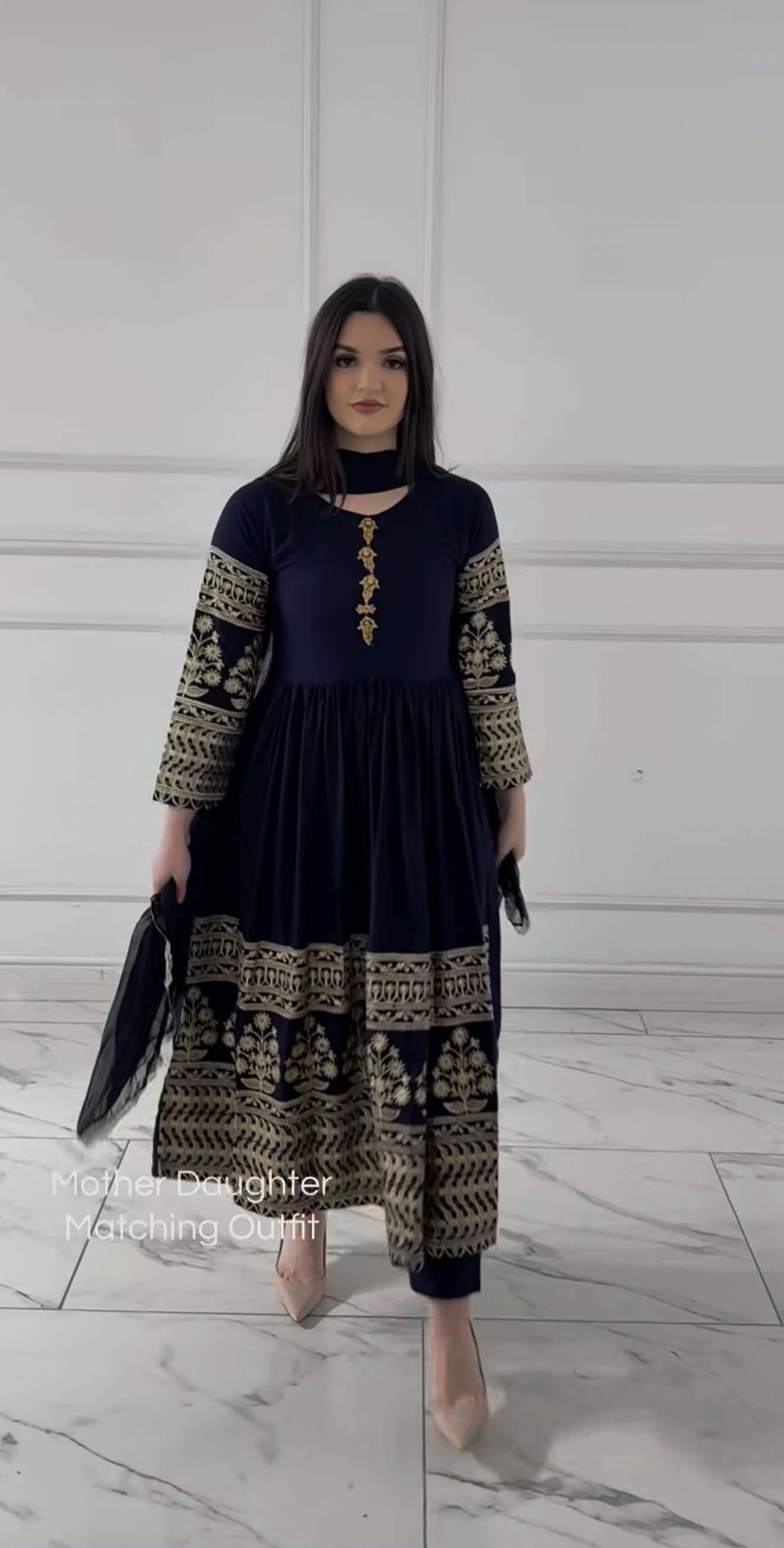 MF-524 Mom-Daughter Combo Heavy Faux Georgette Gown Pant & Dupatta Set