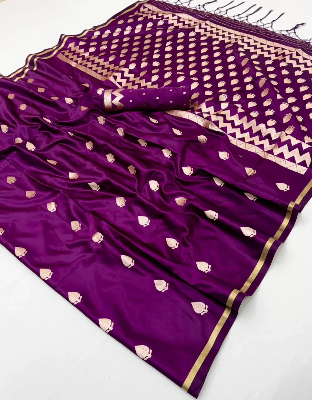 Rajtex Kanthkala Emrald Satin Weaving Saree Collection
