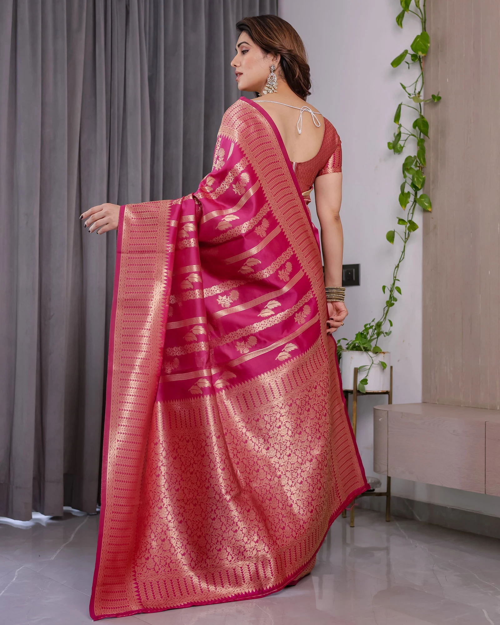 Sh Jcq 07 Soft Lichi Silk Zari Worked Saree Collection