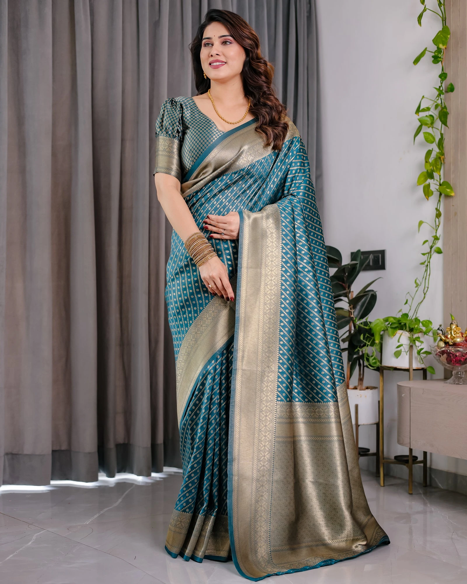 Sh Jcq 08 Soft Lichi Silk Jacquard Worked Saree Collection