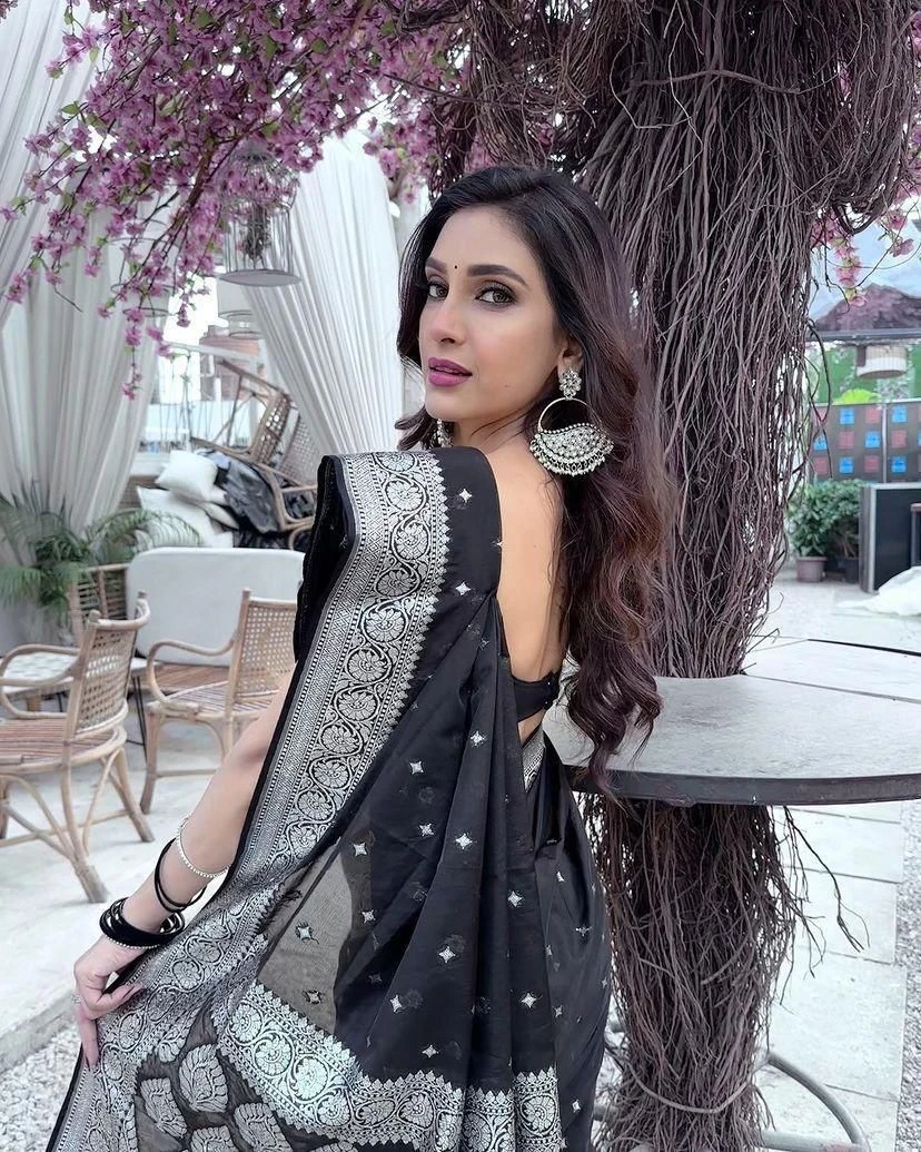 Soft Silk 5064 Soft Lichi Silk with Jacquard Work Saree