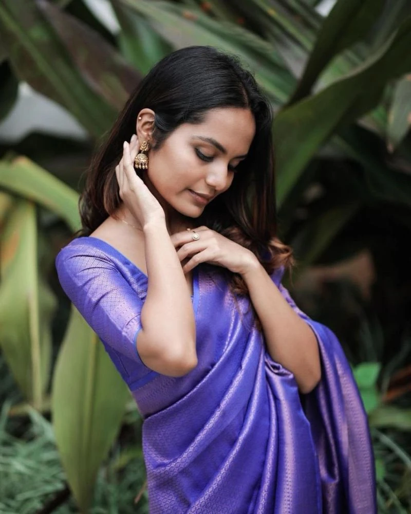 Soft Silk 4043 Lichi Silk Jacquard Work Saree Collection