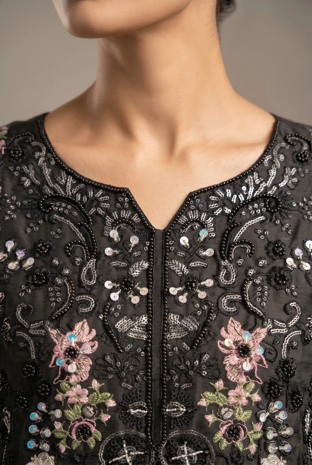 ZEENAT Embroidered Chiffon Suit Set