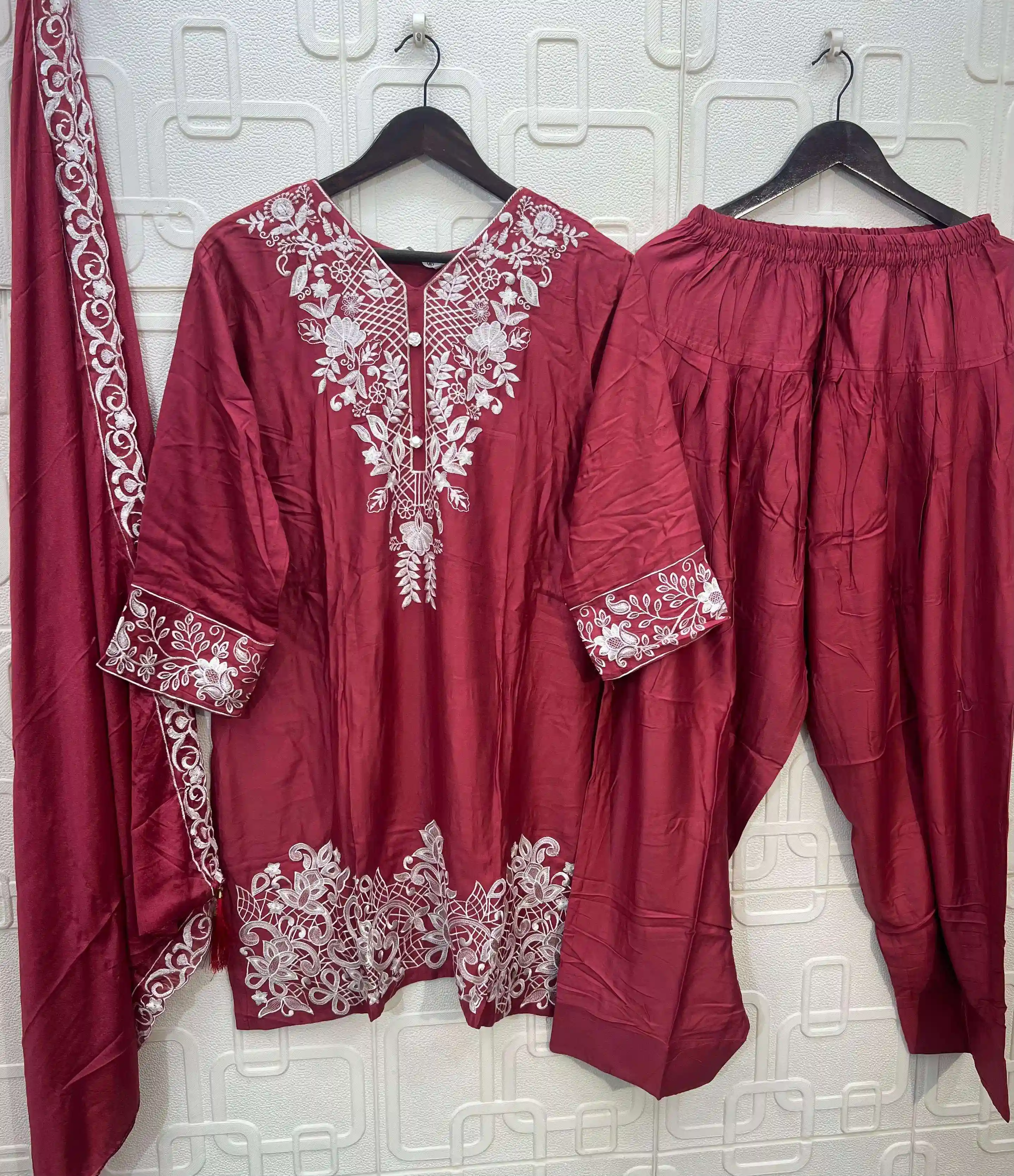 E 57 - Readymade Dress 9