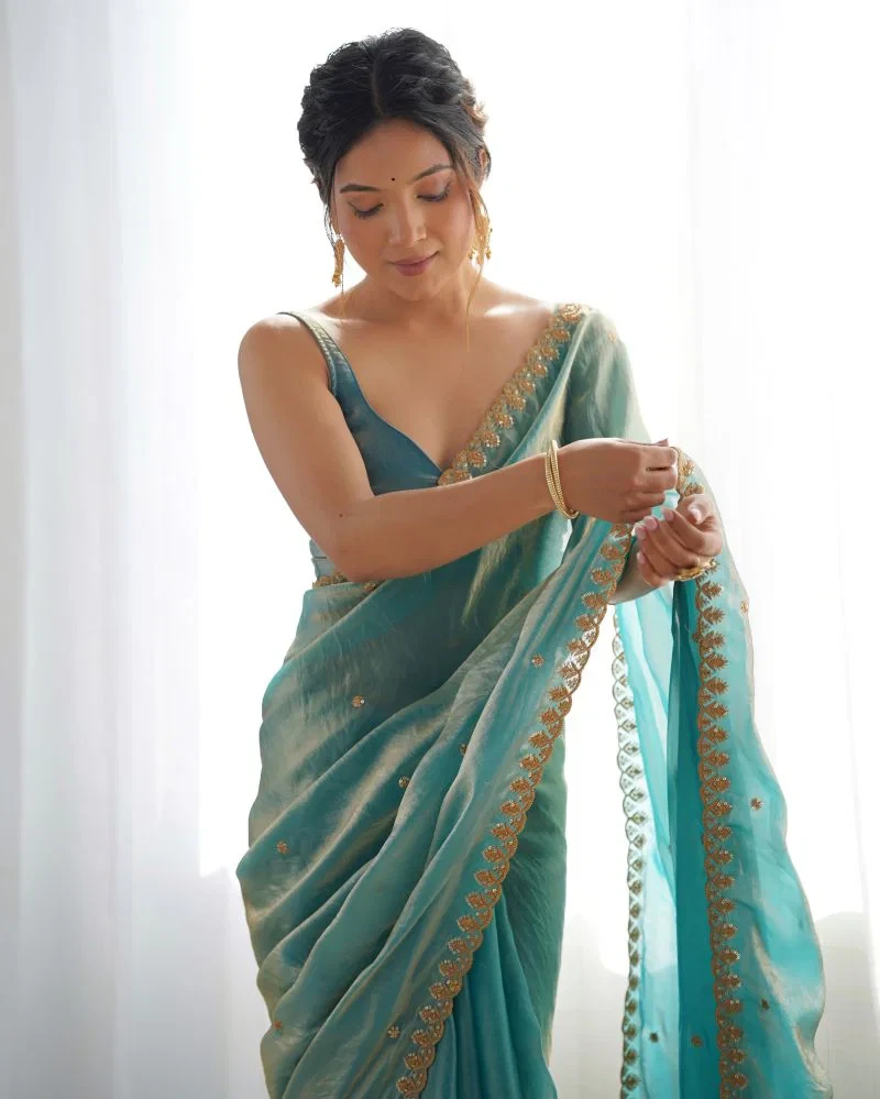 Em 22 Tissue Silk Embellished Sequinned Designer Saree 13