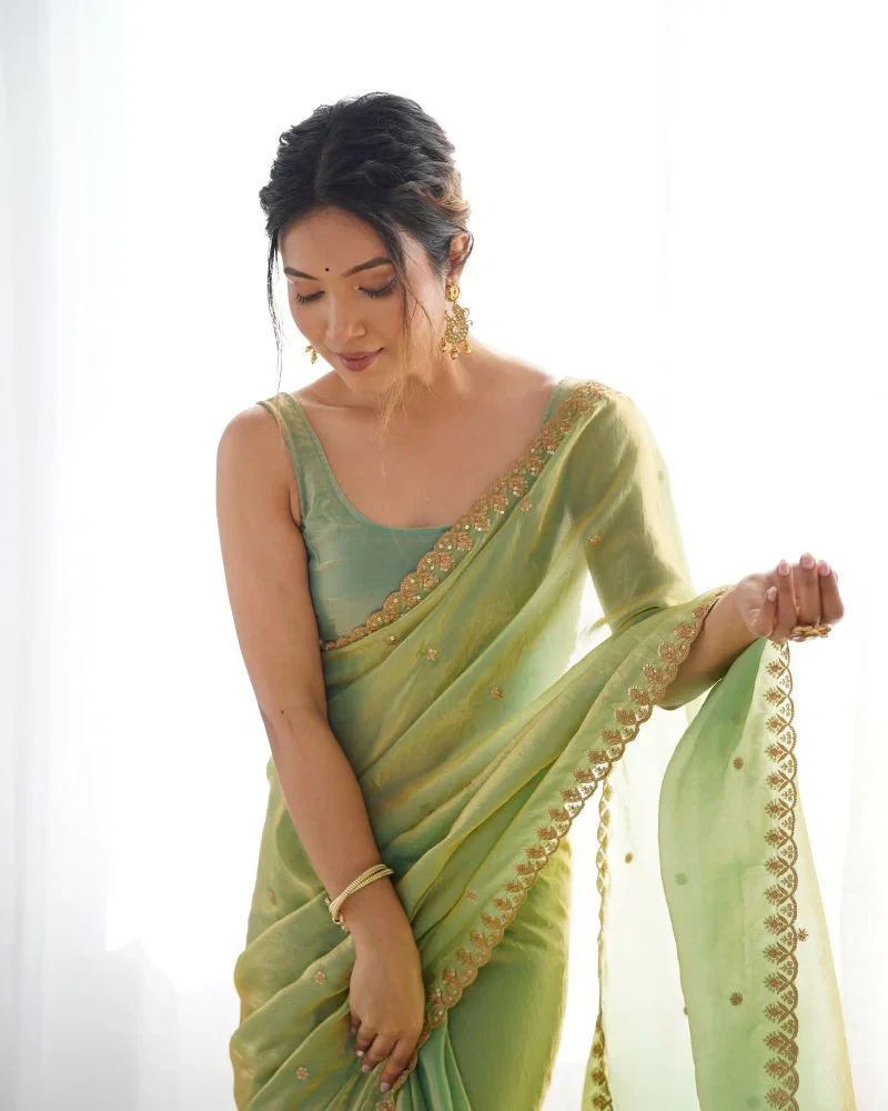 Em 22 Tissue Silk Embellished Sequinned Designer Saree 5