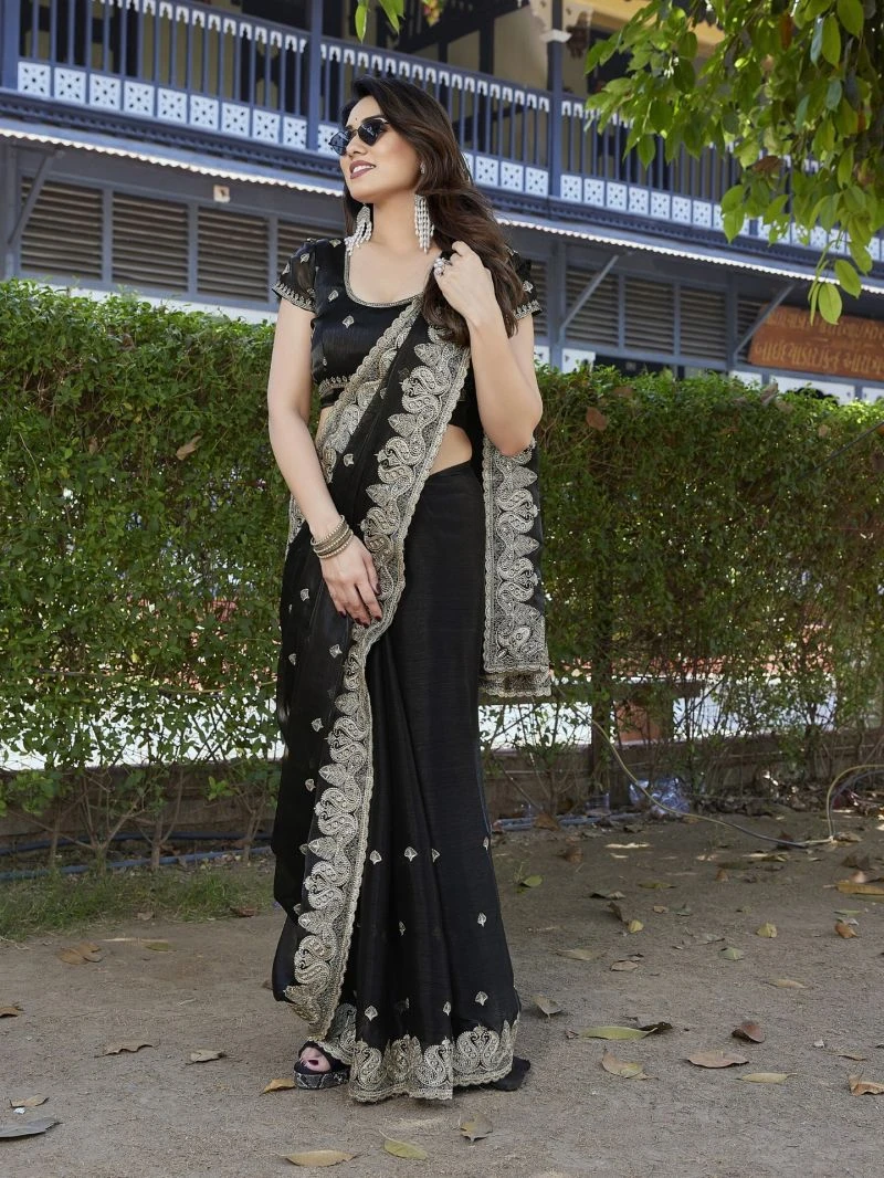 Em 27 Chiffon Organza Motifs Embroidered Saree 12