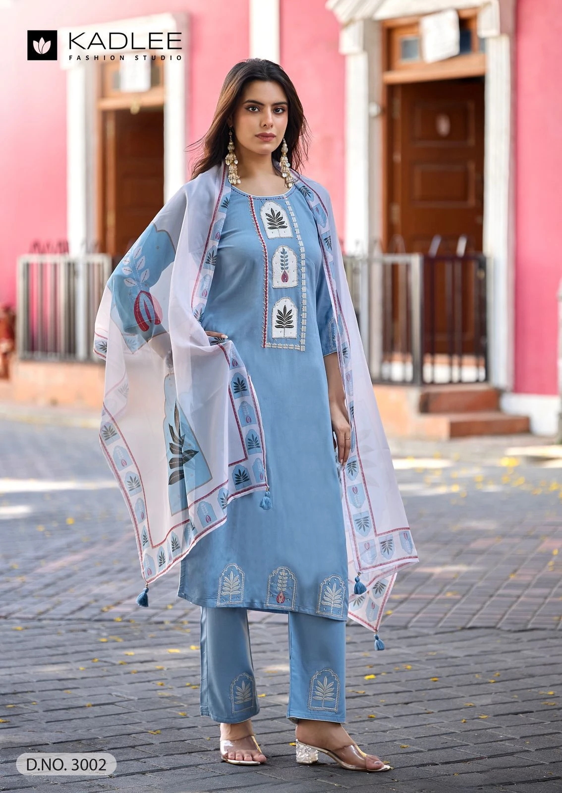 kadlee Gulmohar Rayon Handwork Kurti with organza print dupatta collection 3