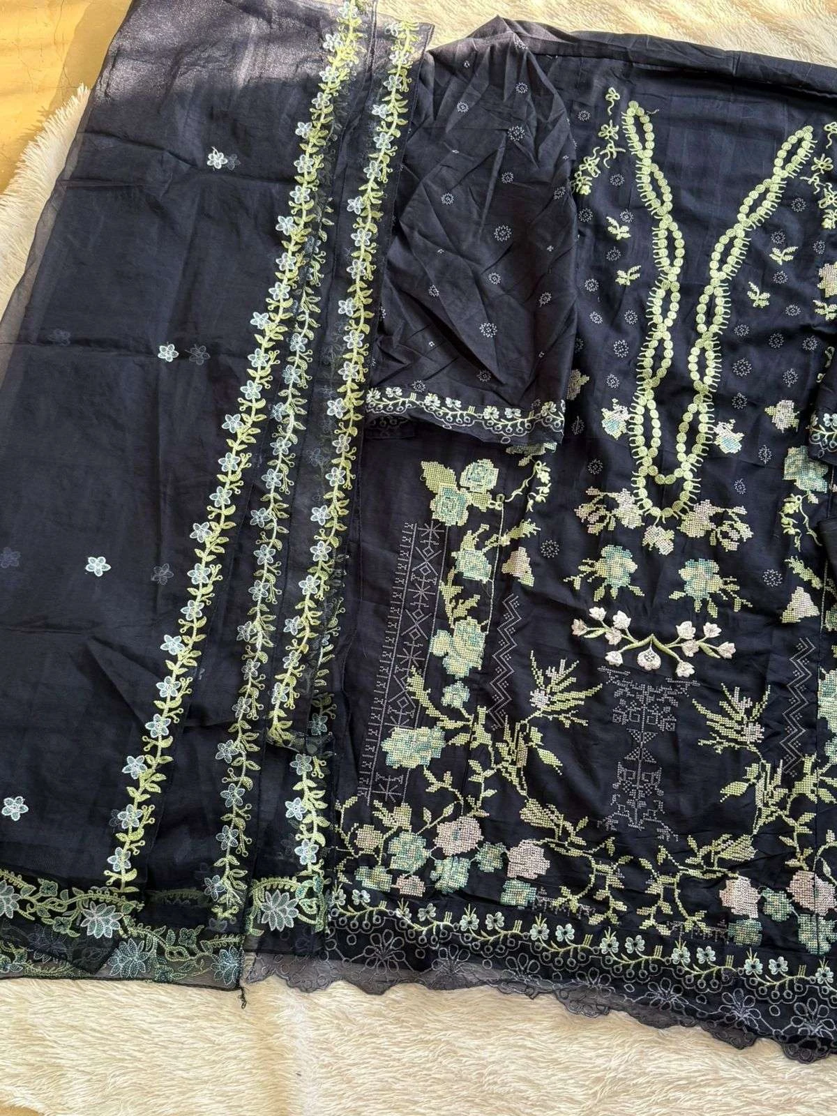 Mehboob Tex Design No - 1773-1774 2