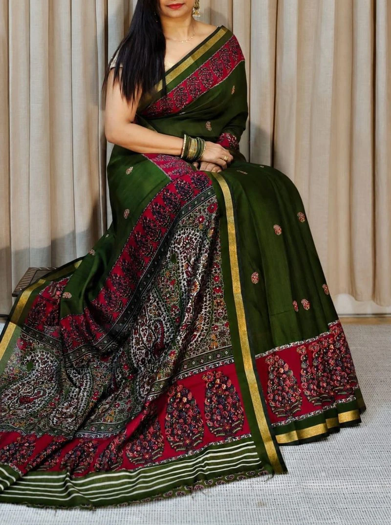 Meraki Vol 17 Mul Cotton Gold Zari Border Saree Collection 2