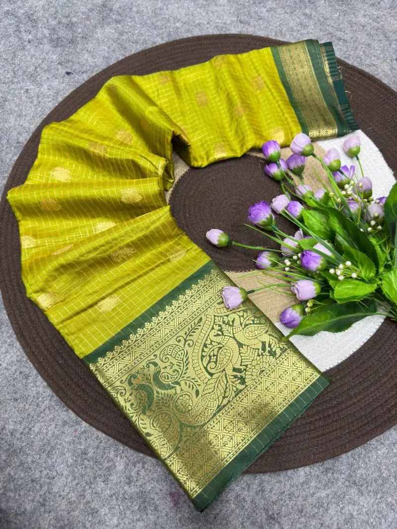 St D No 193 Dola Silk Beautiful Checks With Zari Border Saree 4
