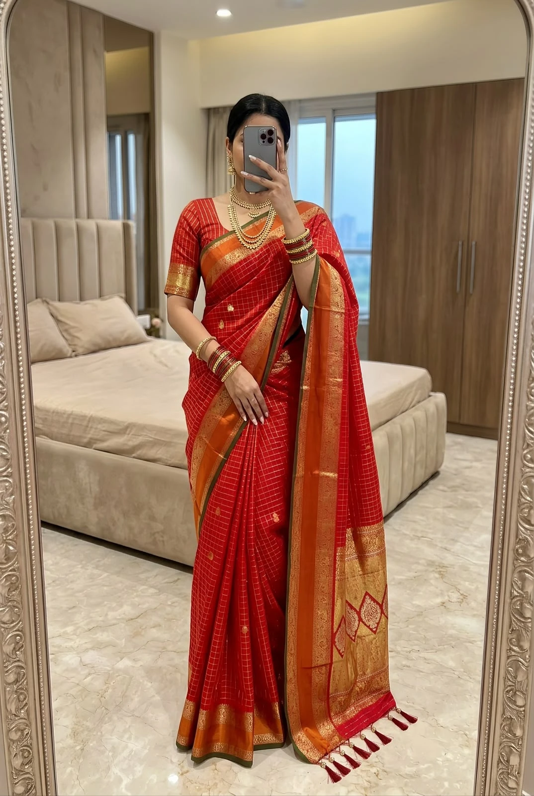 Vinayak Wholesale Madhuri Chex Soft Kanjivaram Silk Saree With Zari Weaving 2