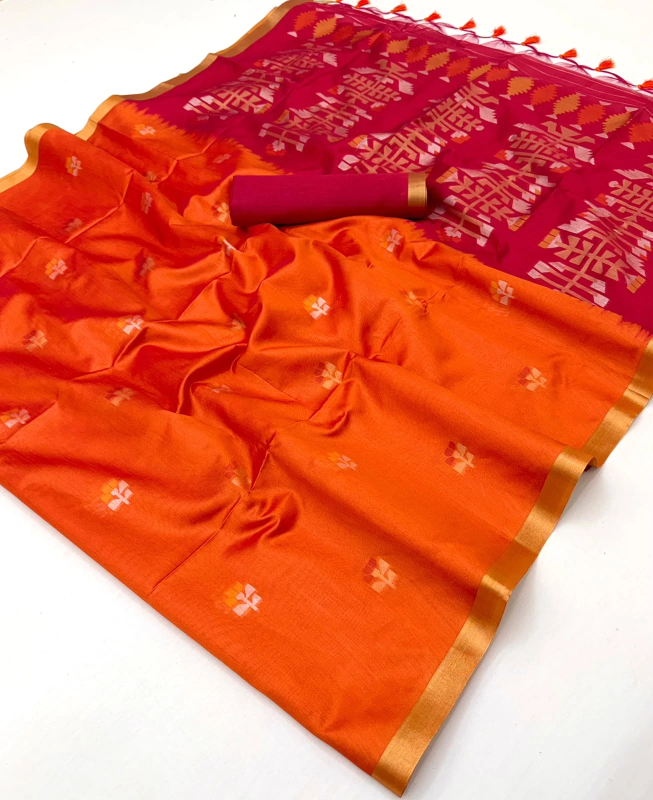 Vinayak Wholesale Rajtex Fabrics Kanoi Paithani Tussar Silk Handloom Saree 5