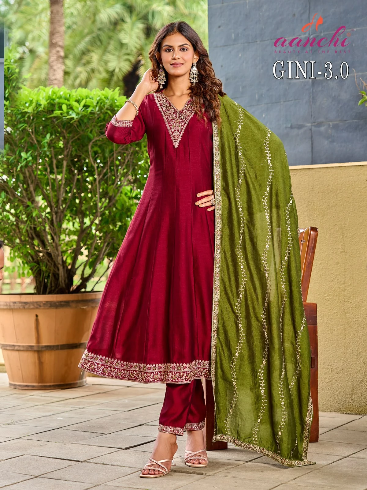 Aanchi Gini-3.0 Vichitra Silk A Line Suit 4