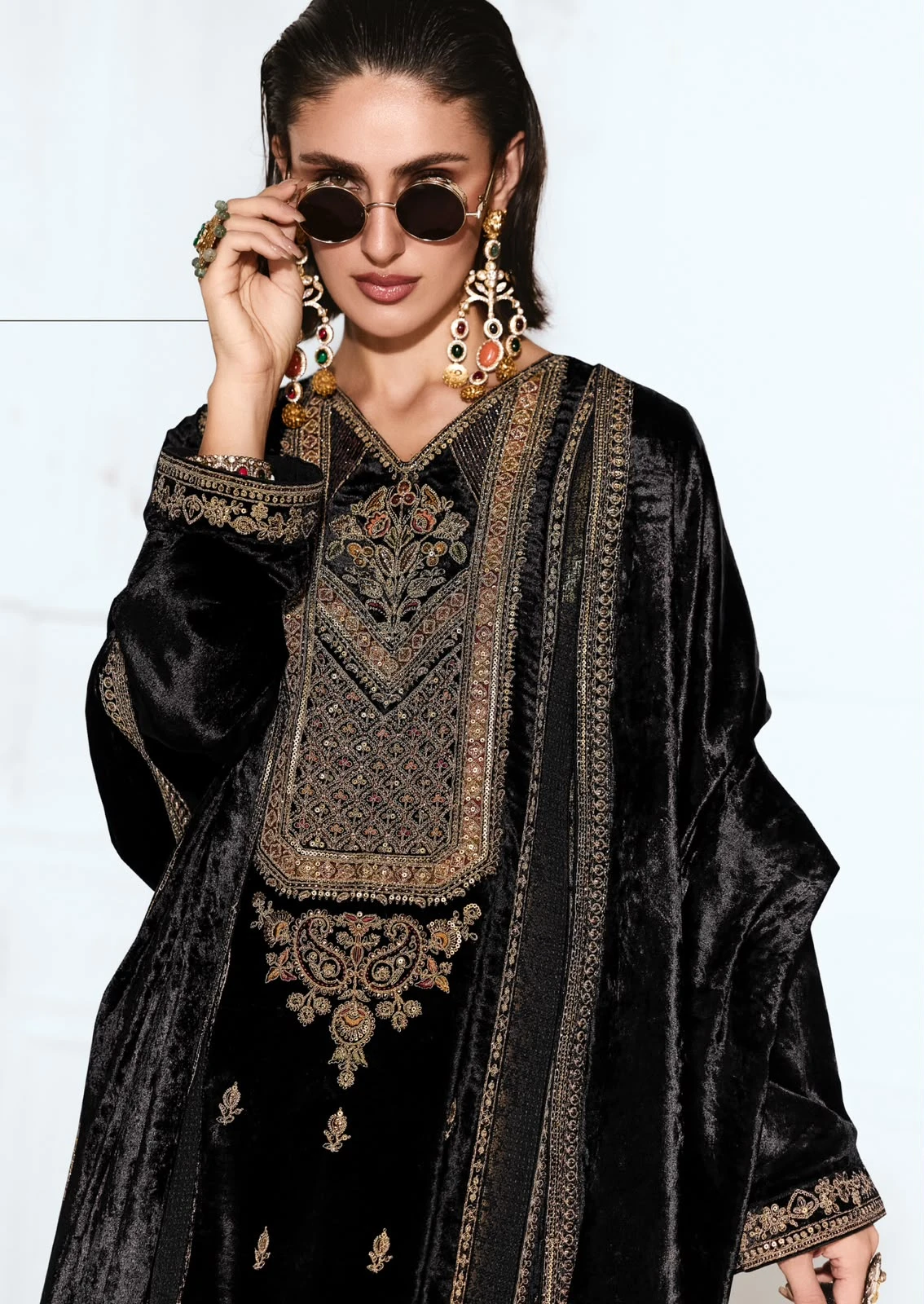 Aiqa Rubaab Readymade Velvet Suits Winter Collection Wholesale 13