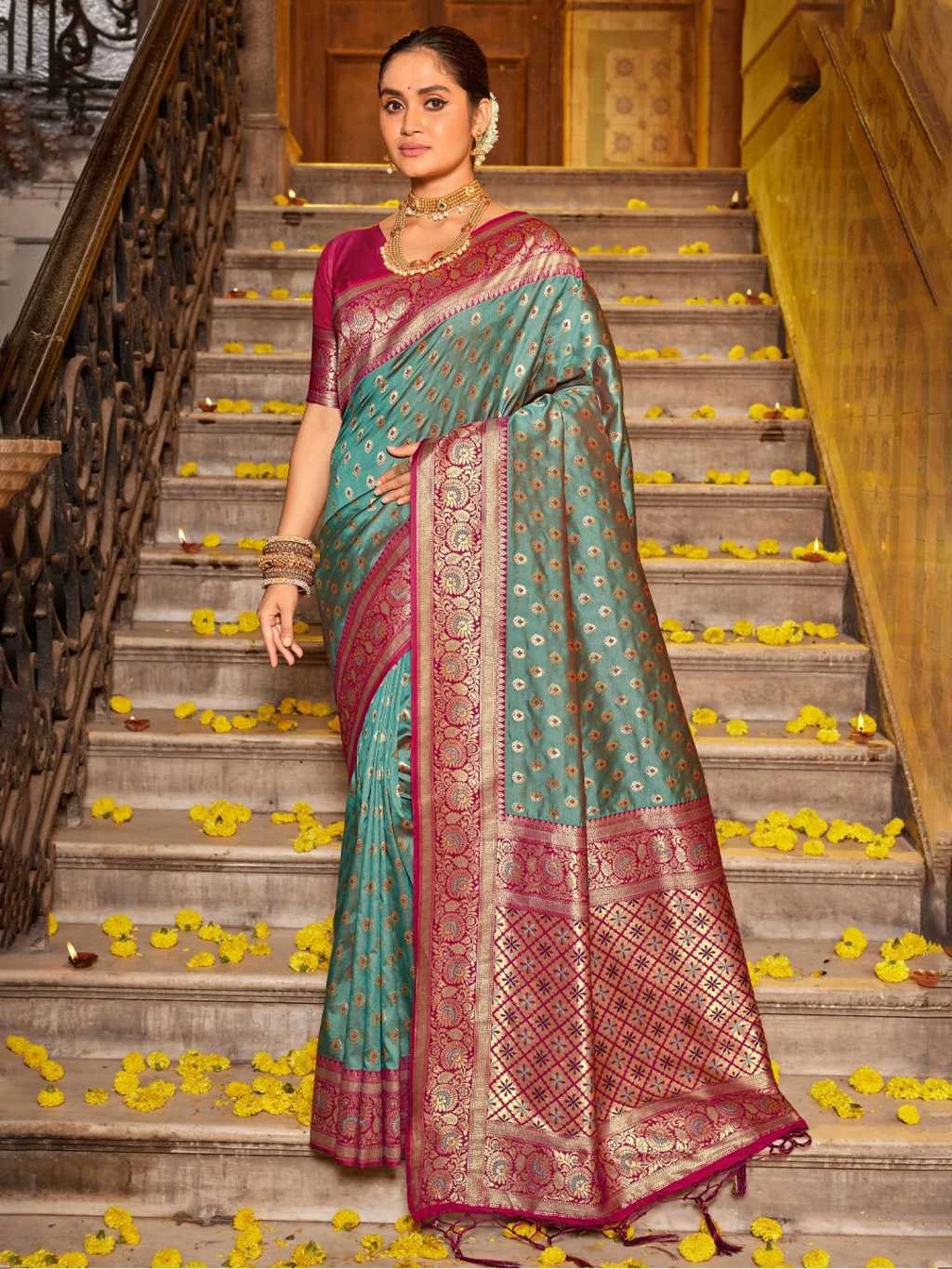 Astita Vaani Banarasi Silk 3
