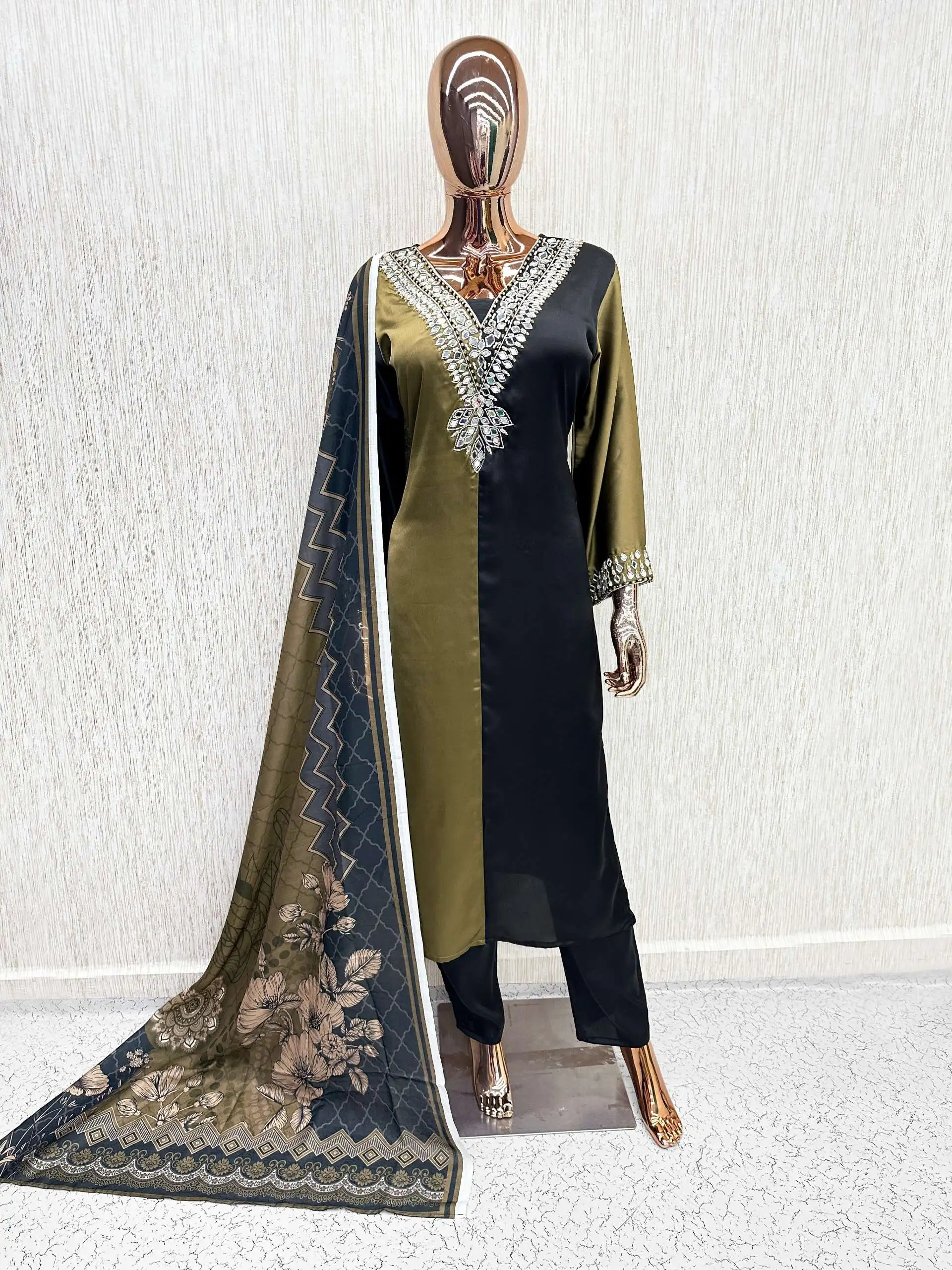 D No 170 - Readymade Dress 3