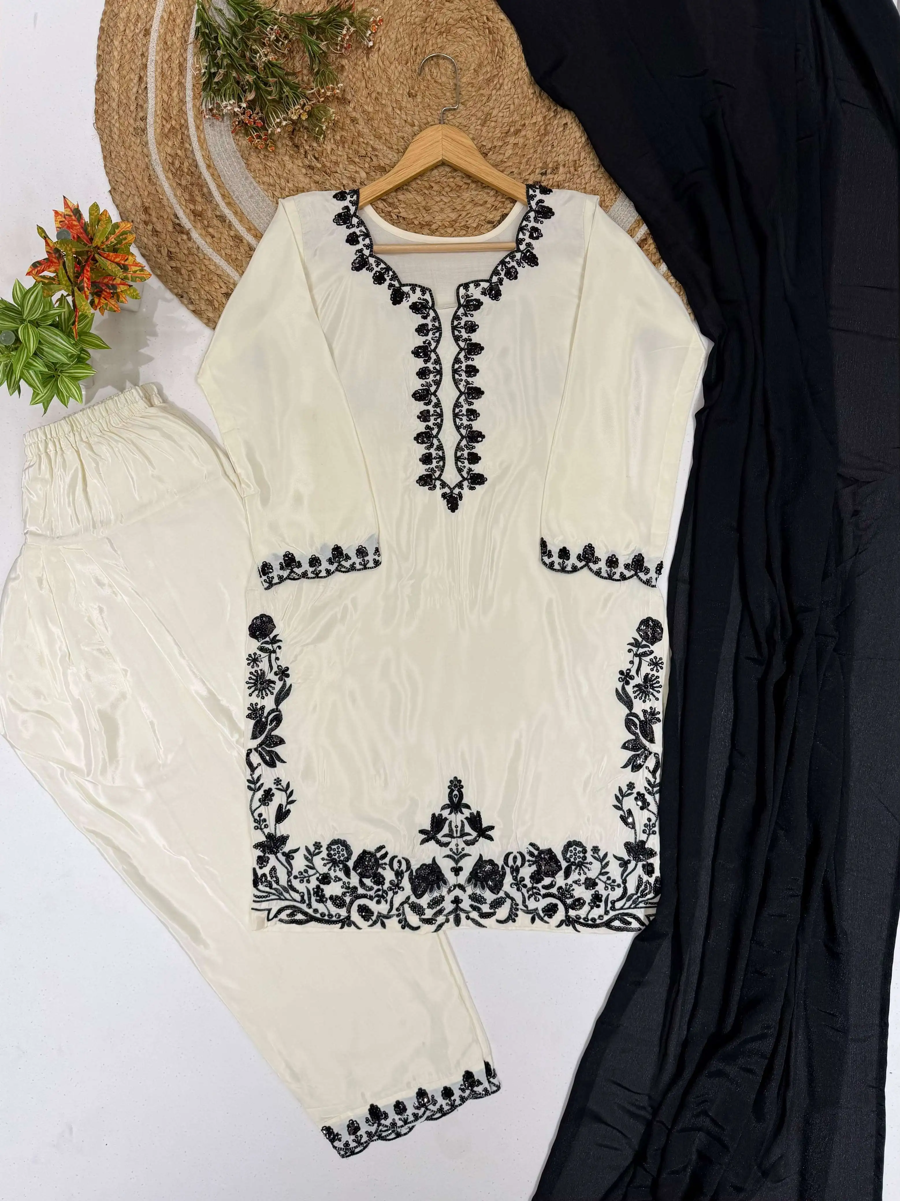 LM 43 - Readymade Dress 7